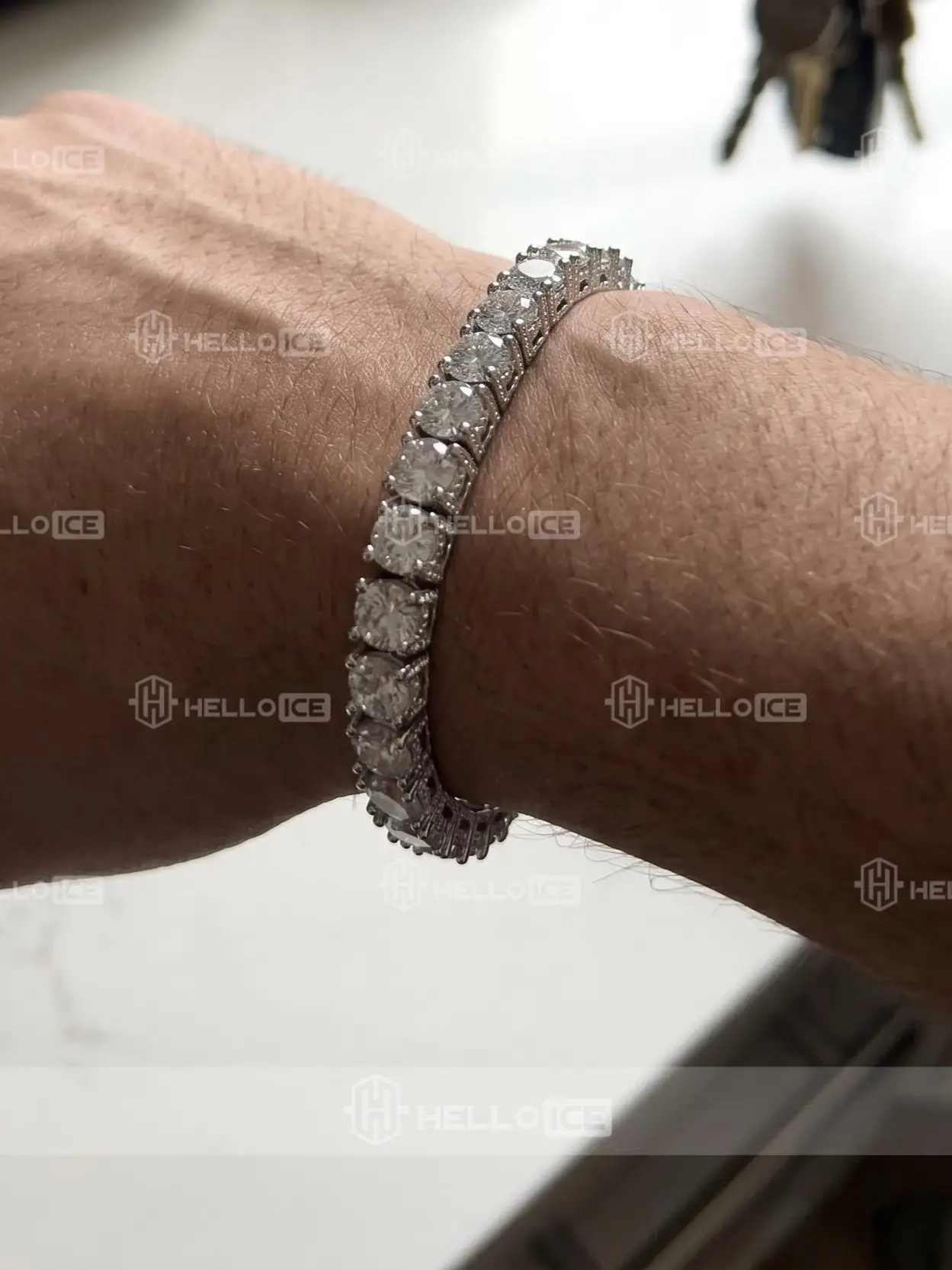 Helloice Review Image