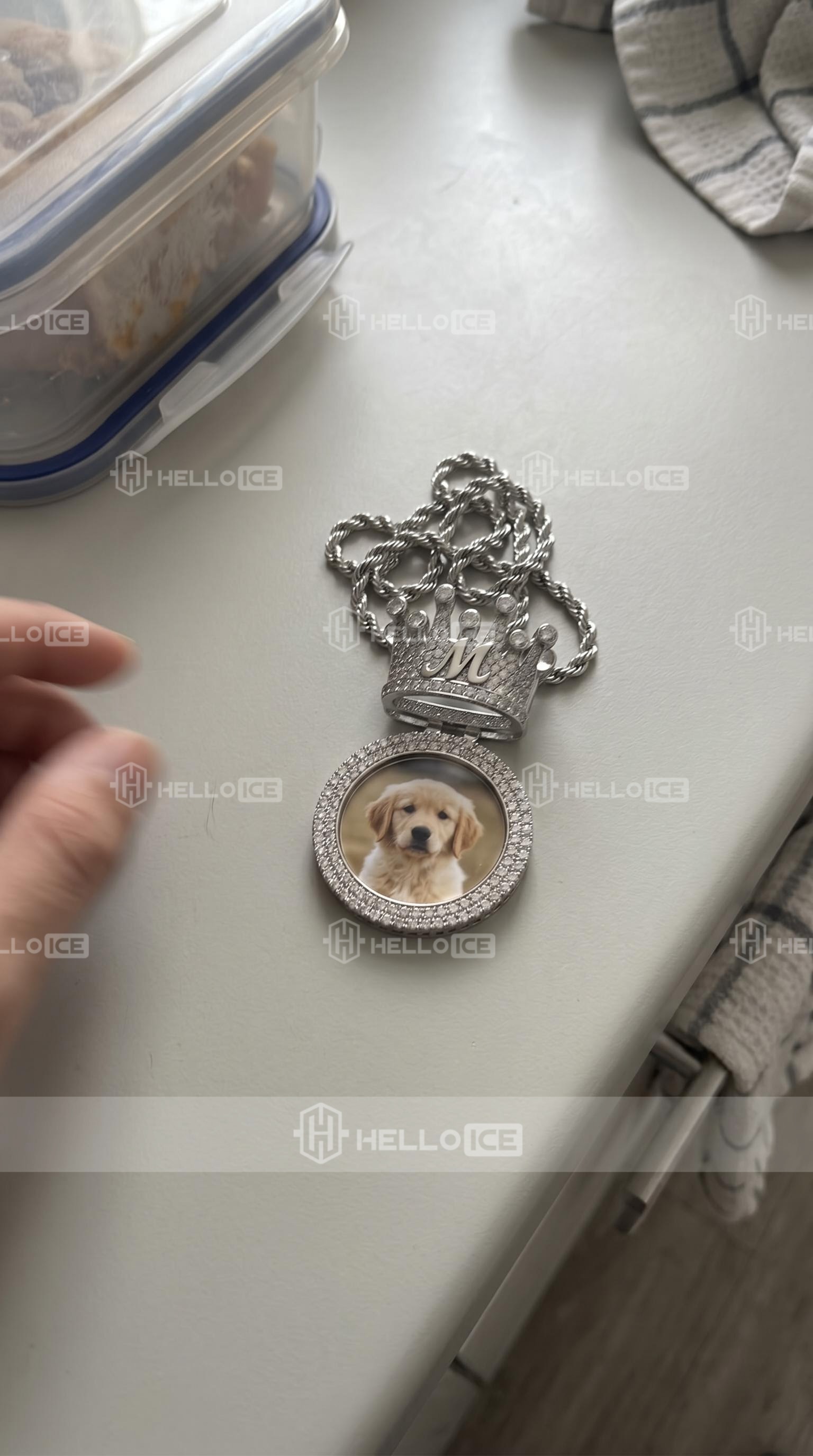Helloice Review Image