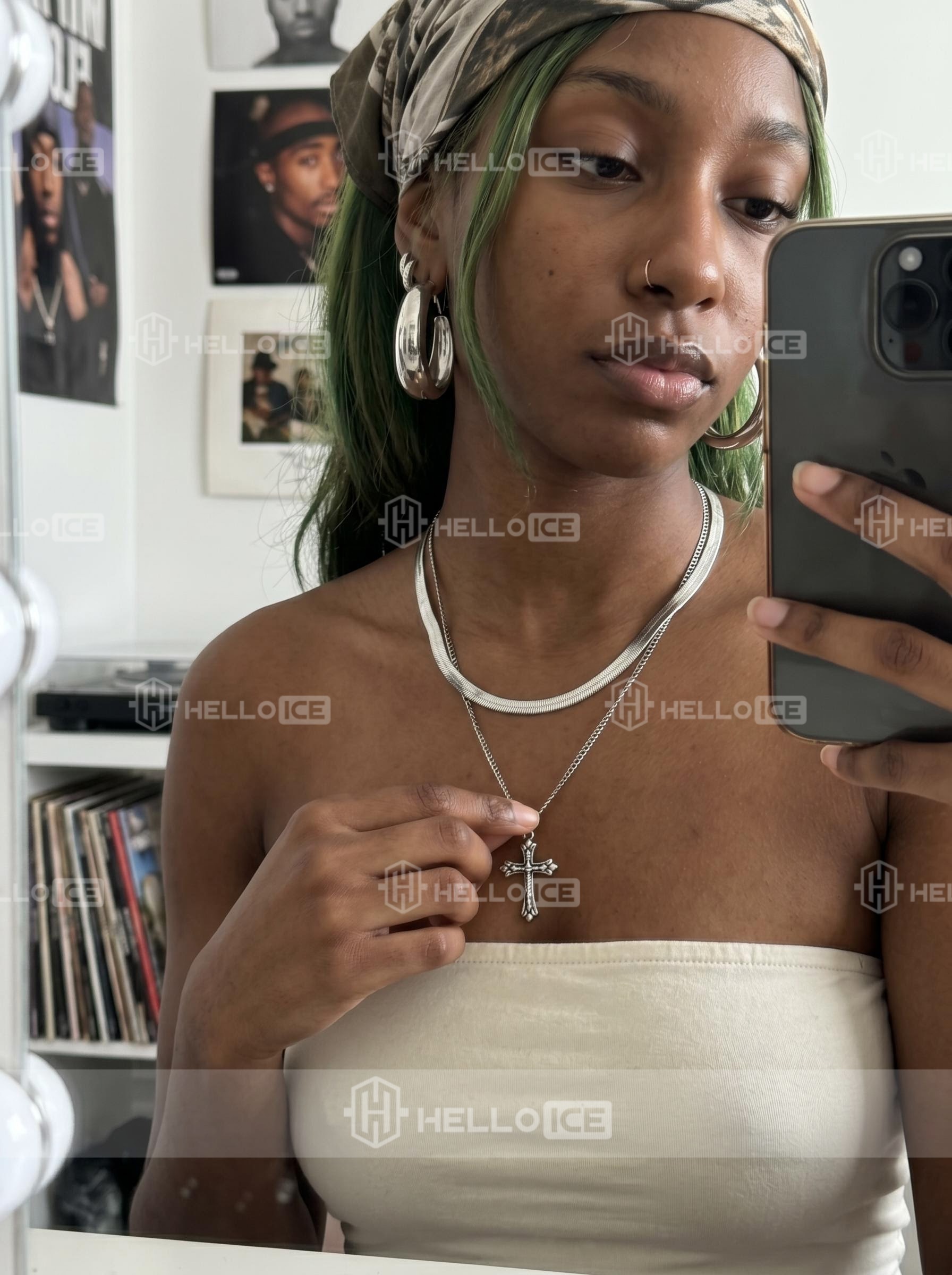 Helloice Review Image