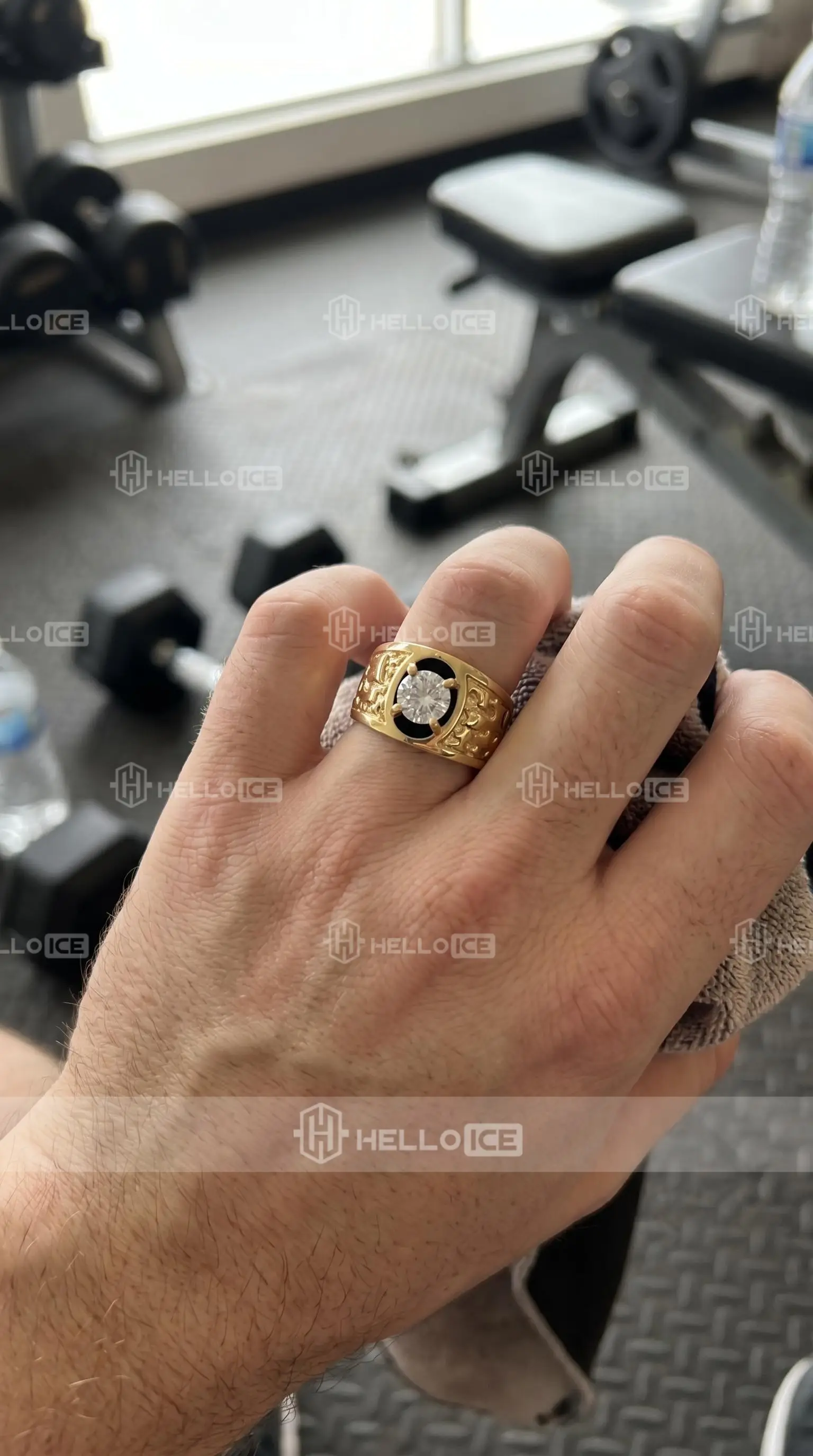 Helloice Review Image