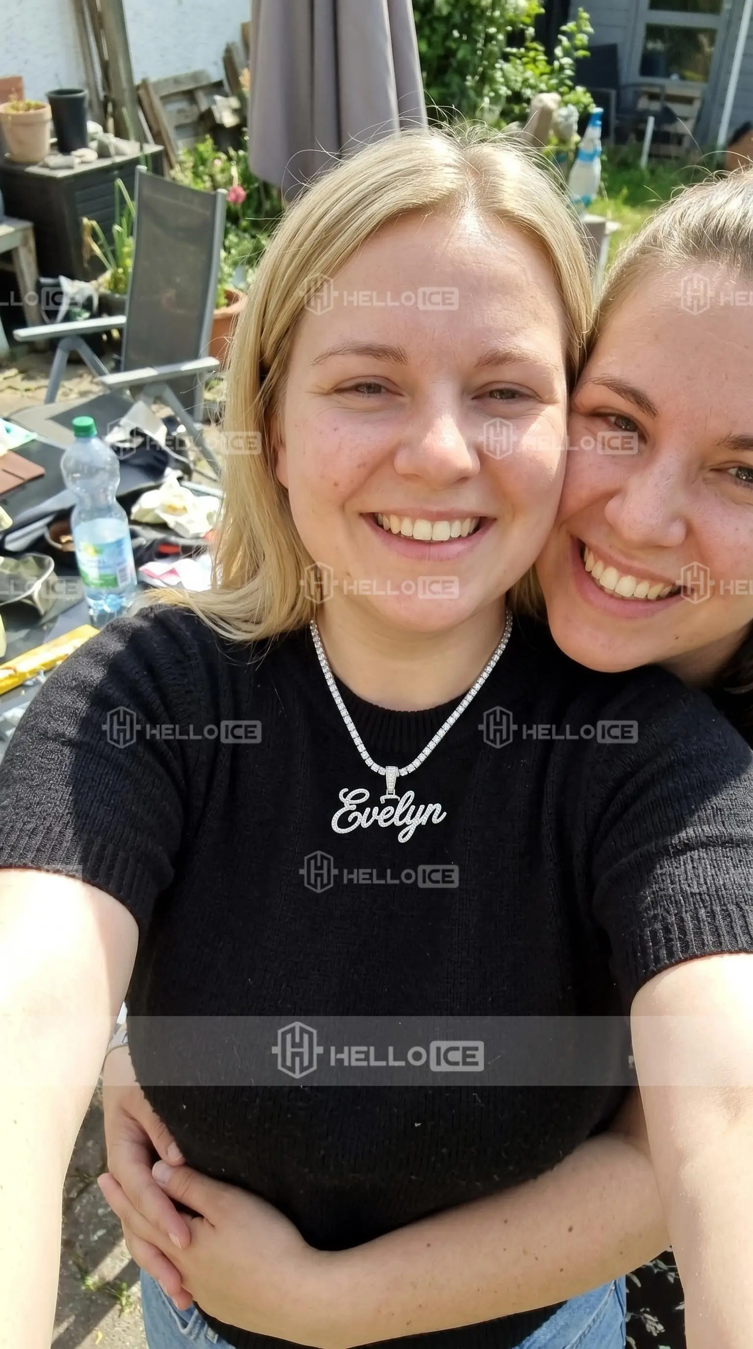Helloice Review Image