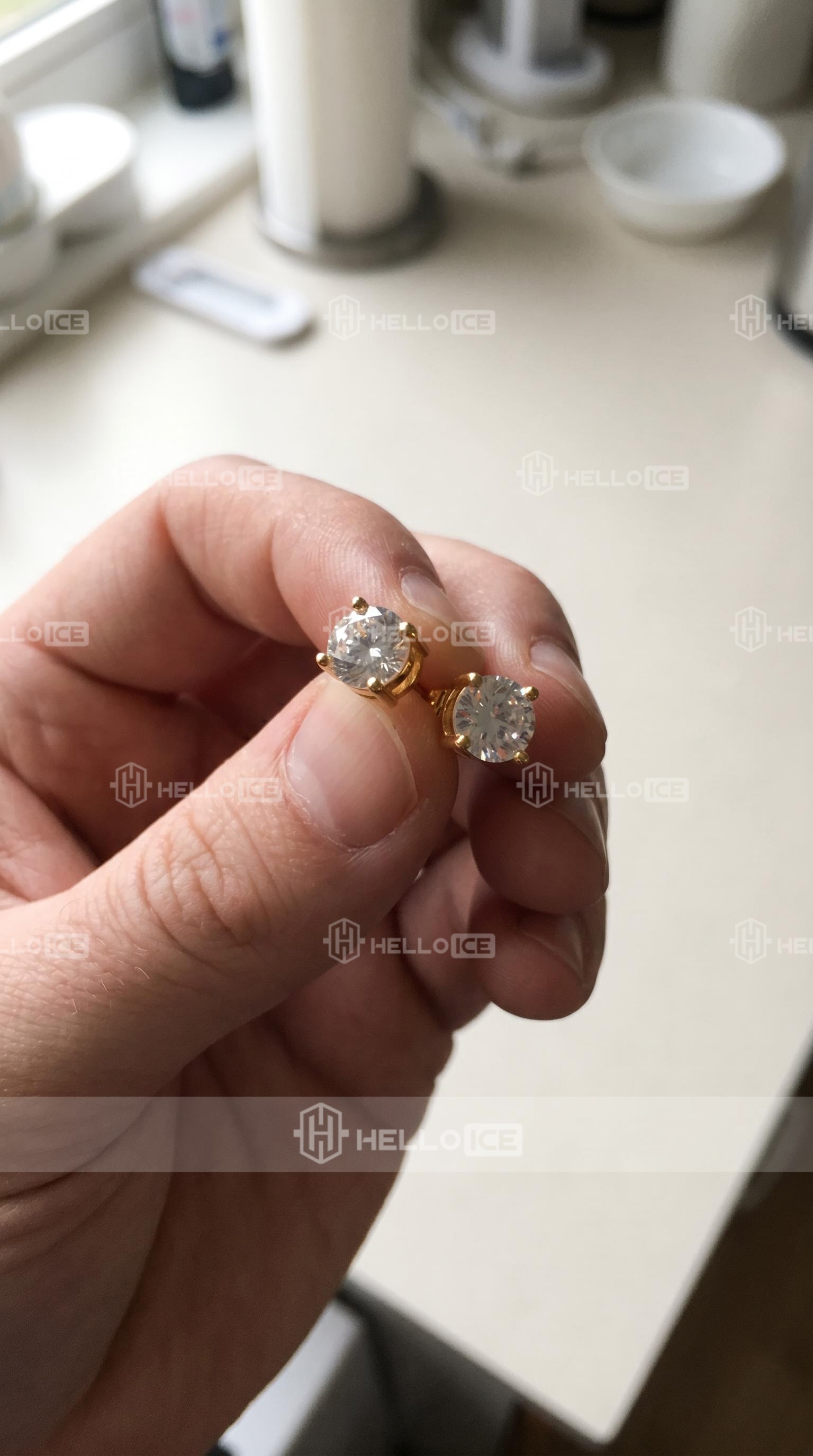Helloice Review Image