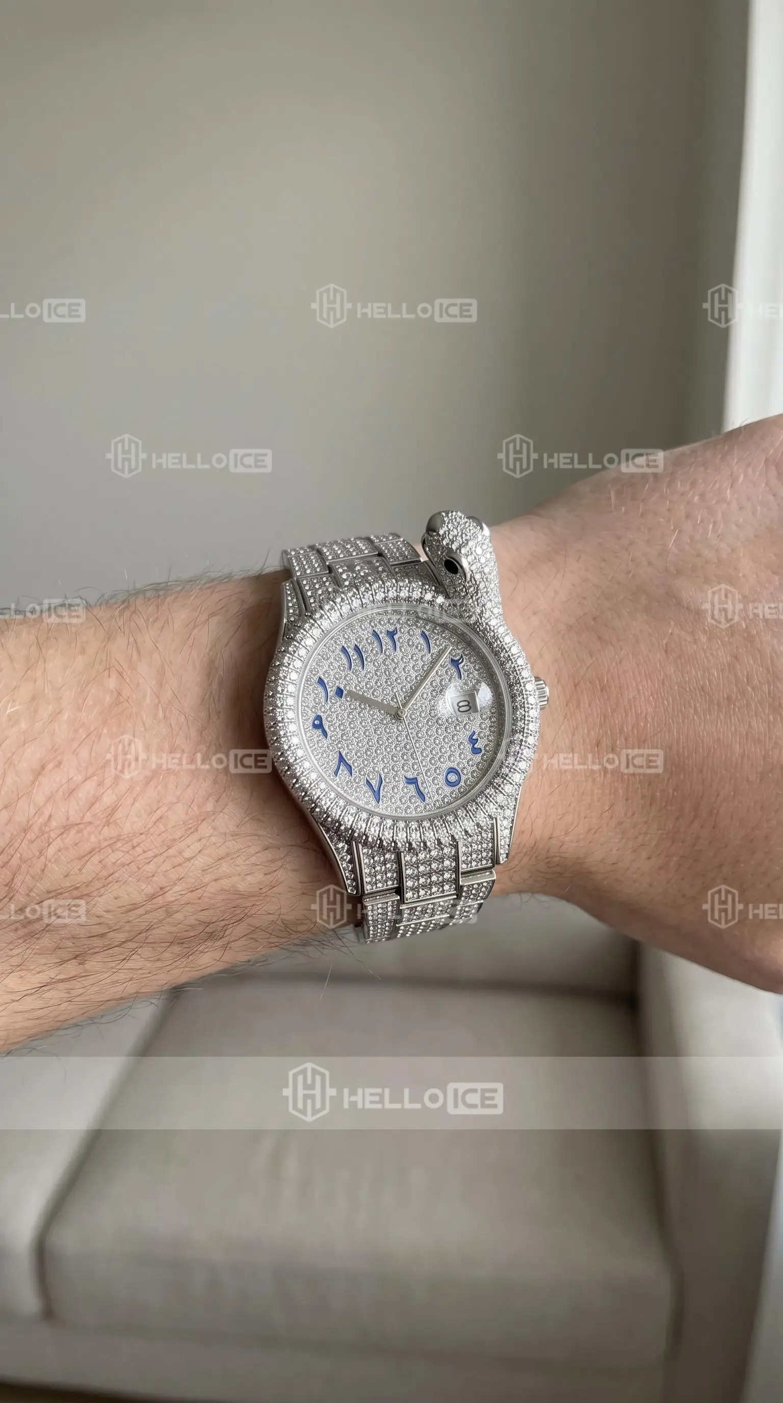 Helloice Review Image