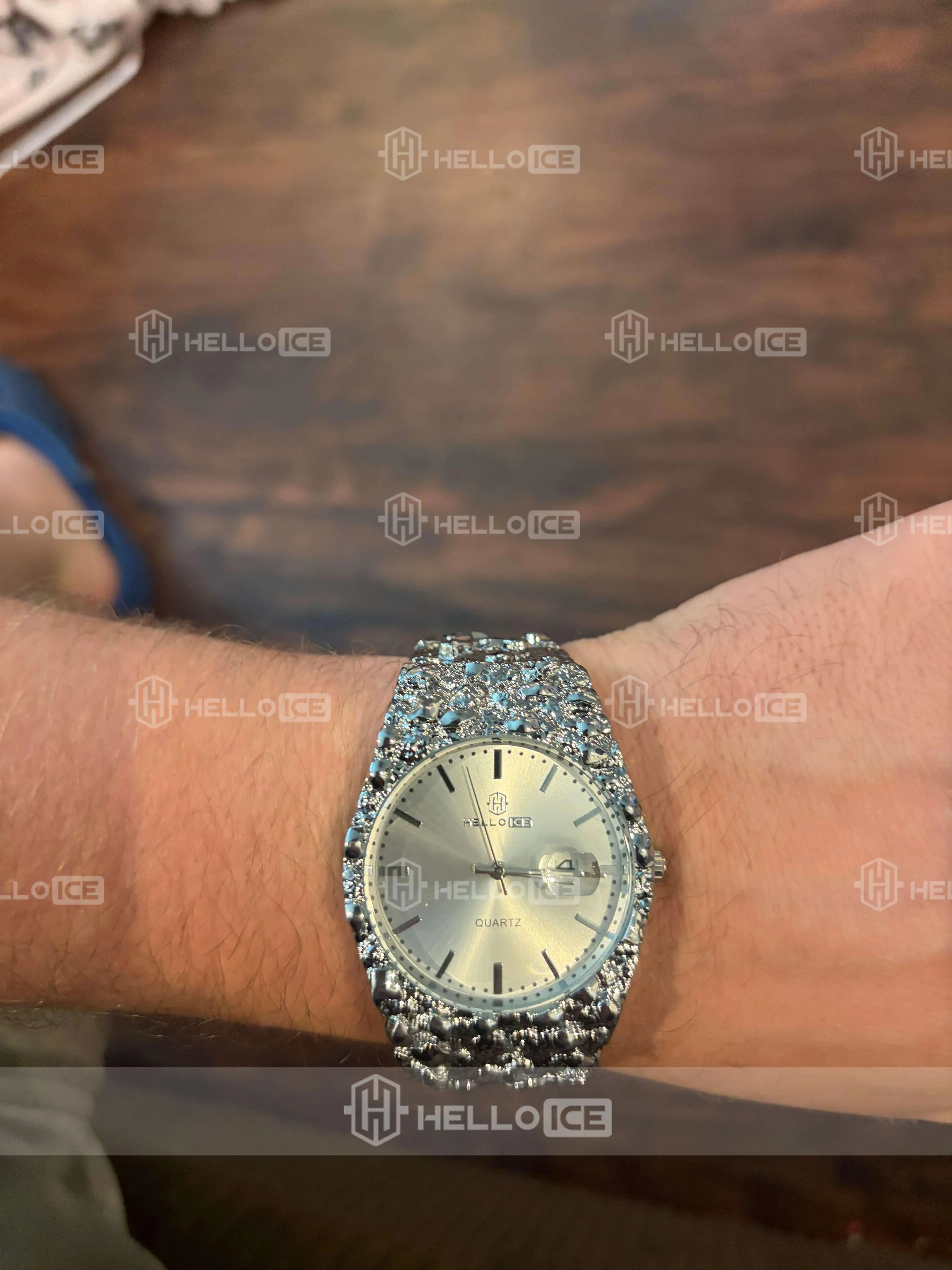Helloice Review Image