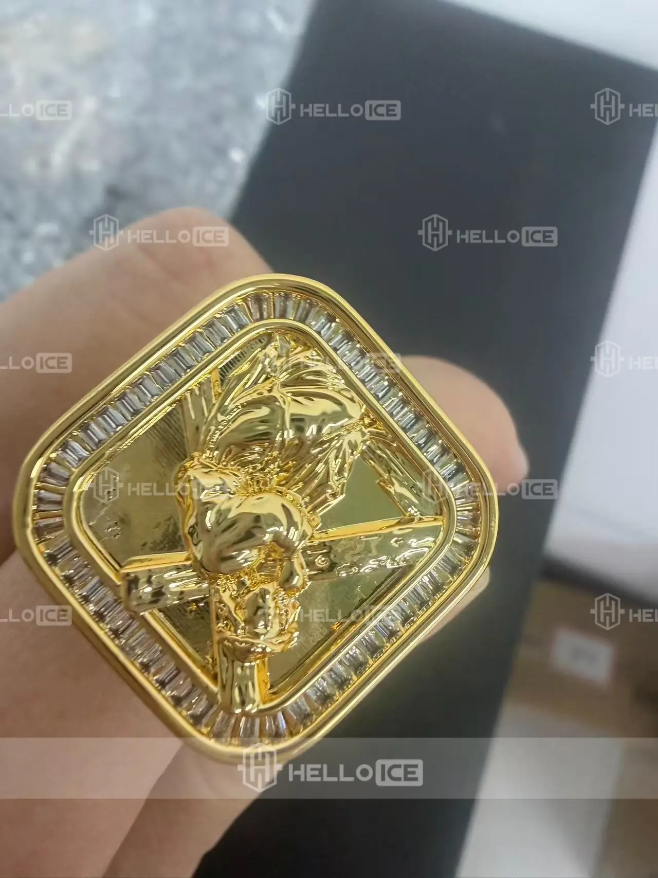 Helloice Review Image