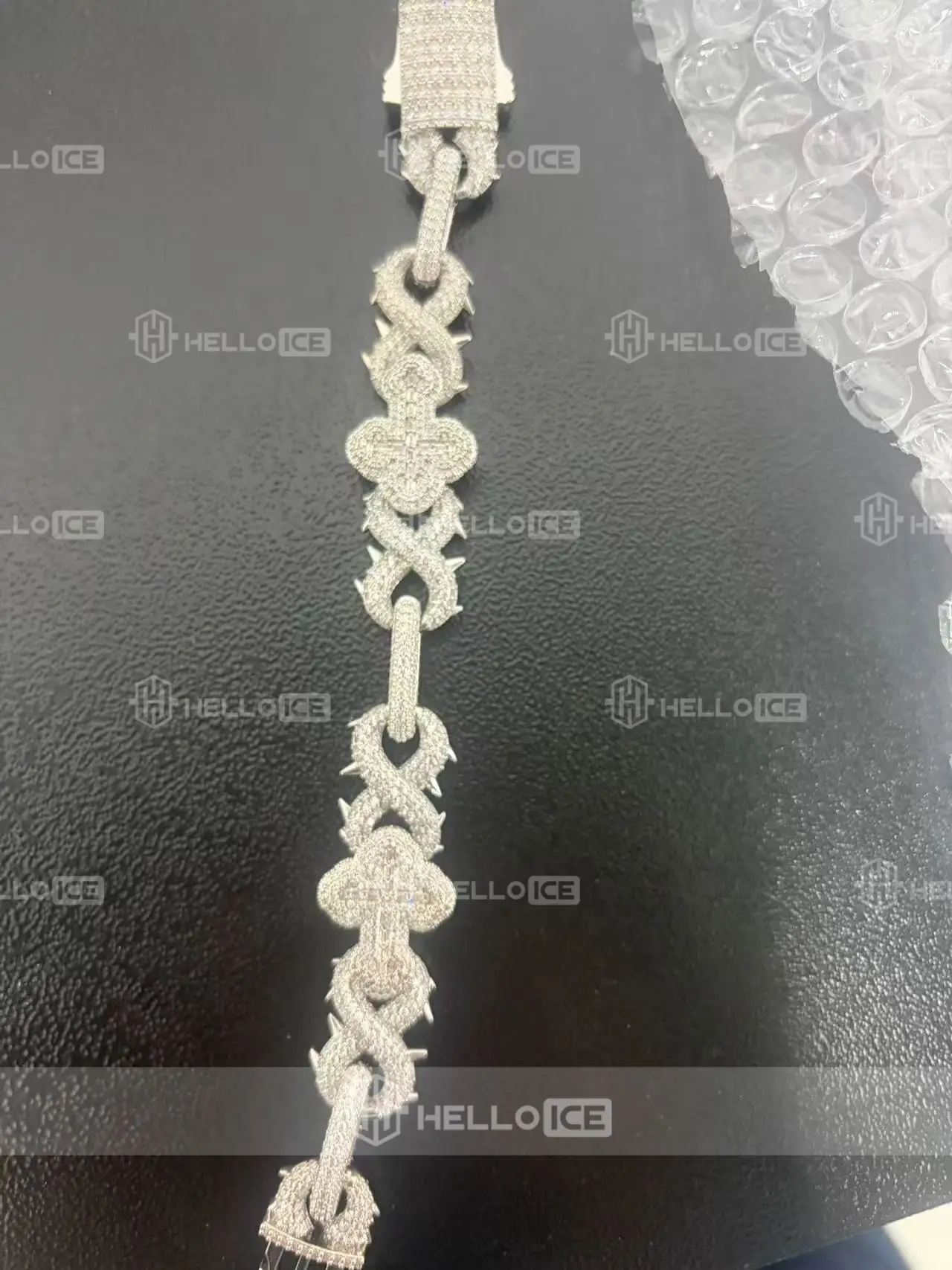 Helloice Review Image