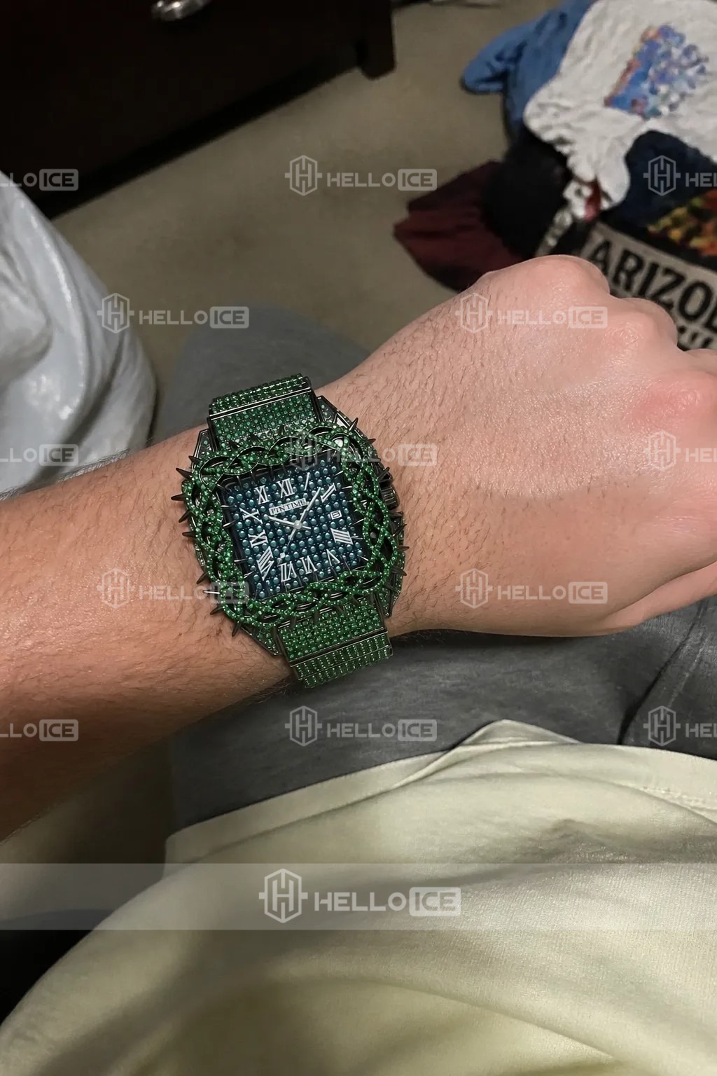 Helloice Review Image