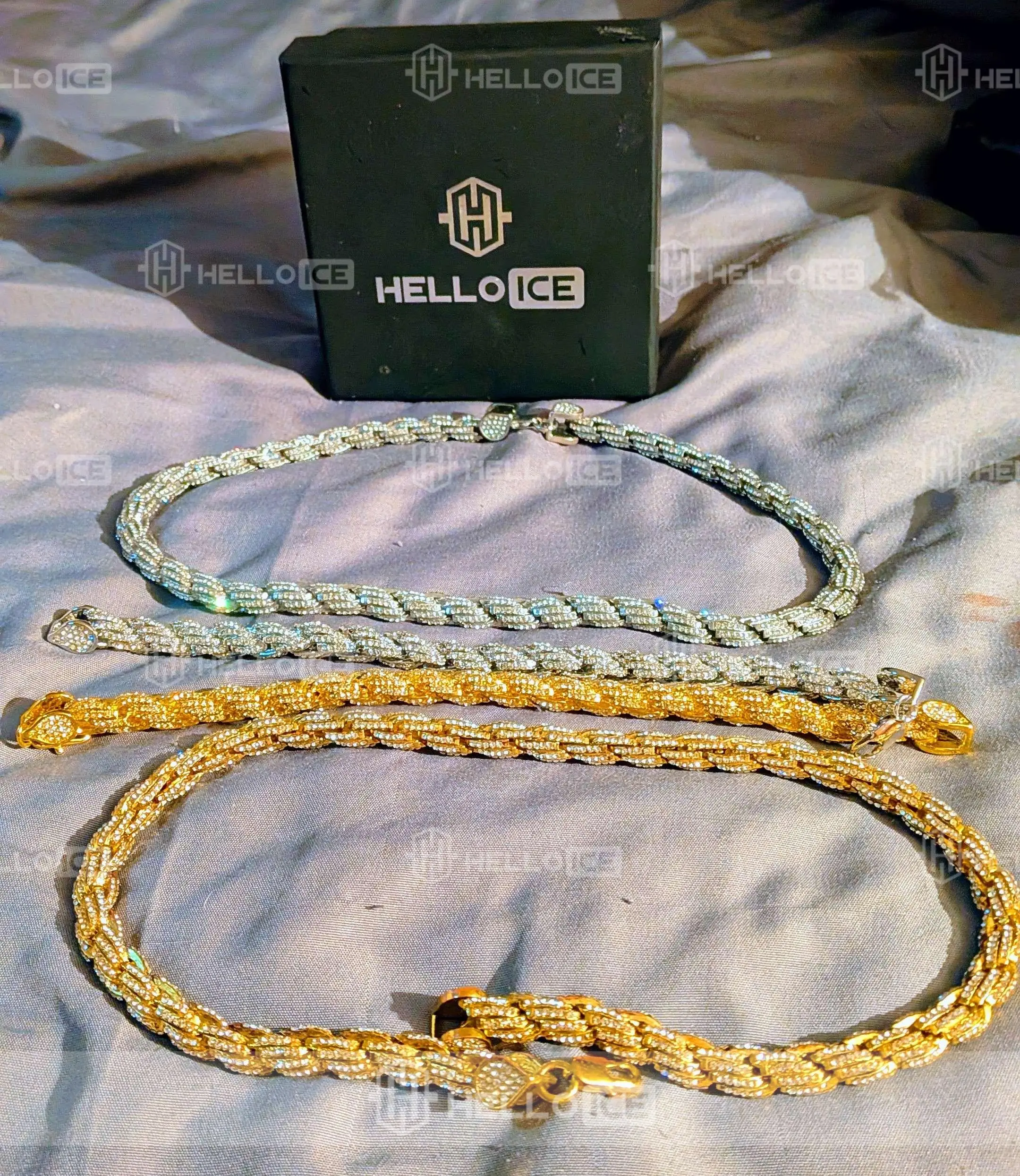 Helloice Review Image