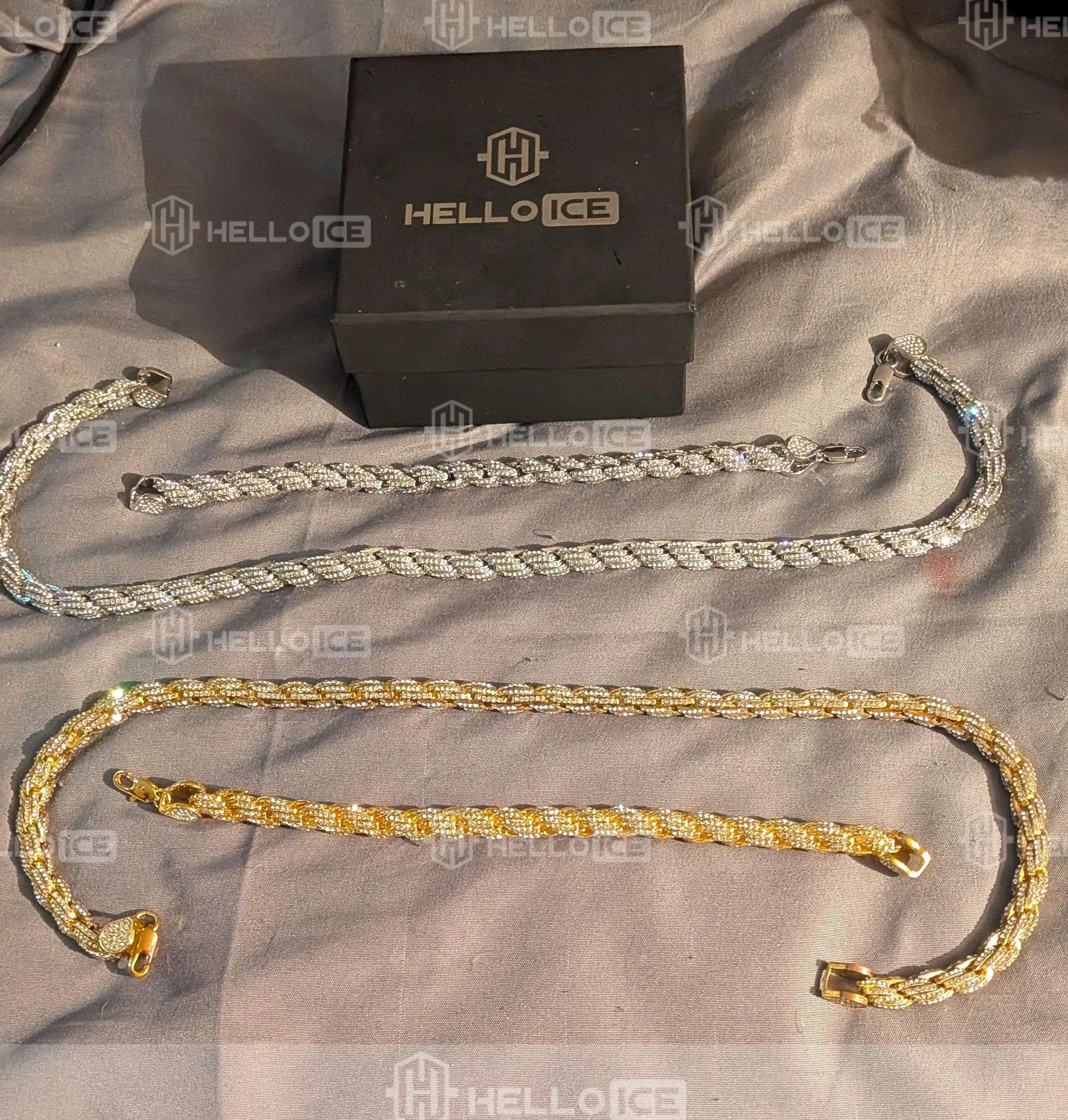 Helloice Review Image