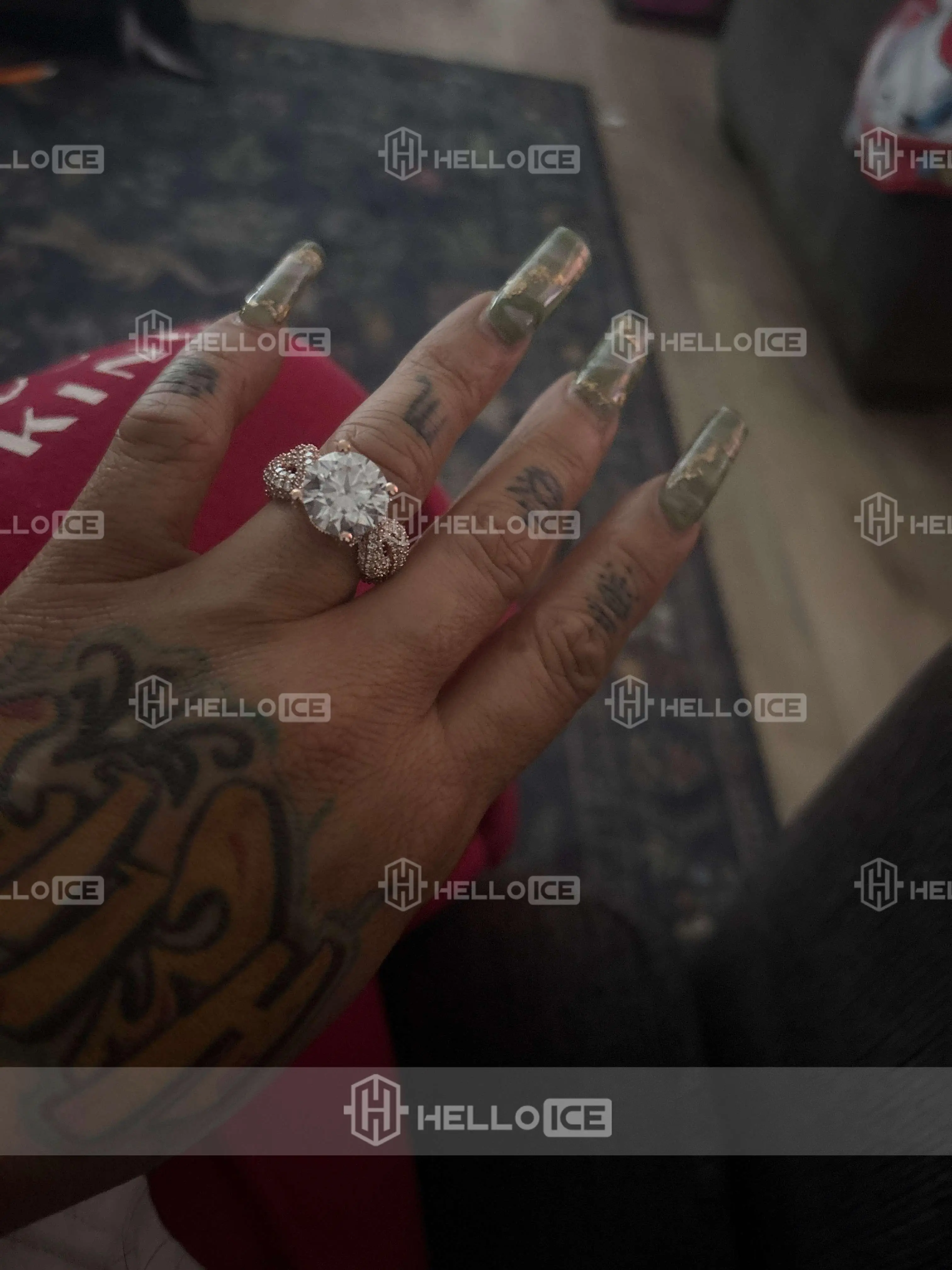 Helloice Review Image