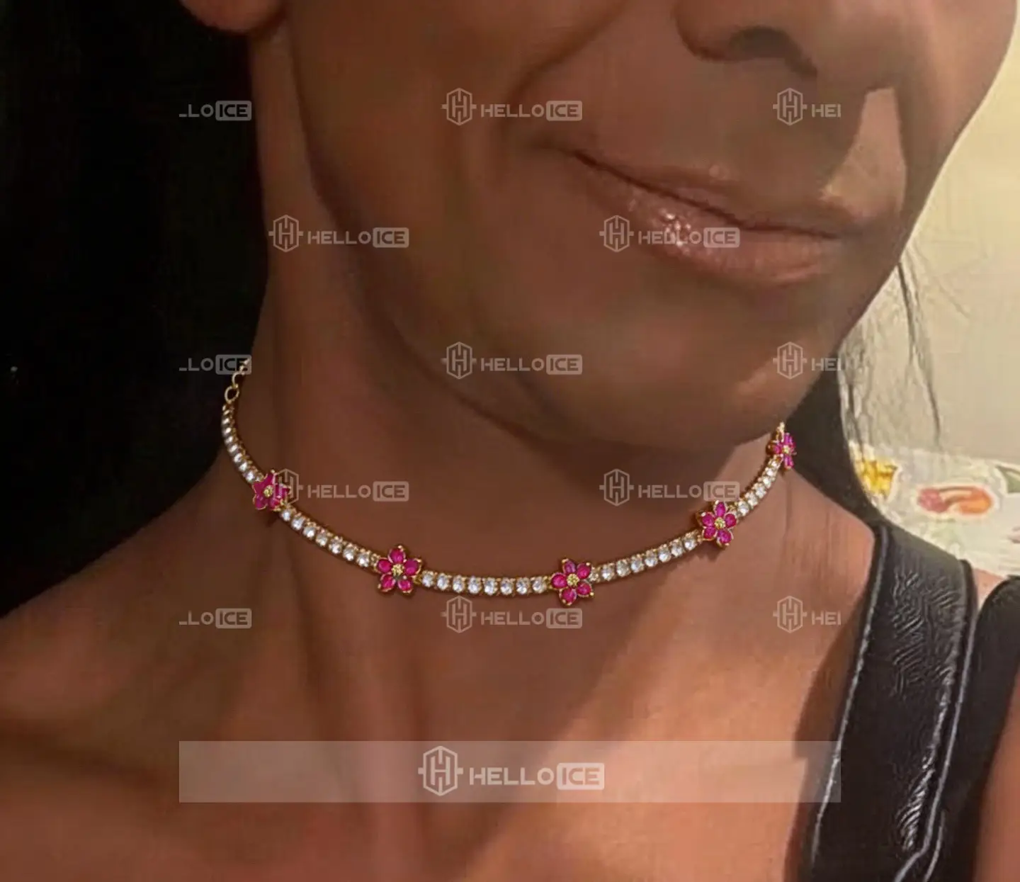 Helloice Review Image