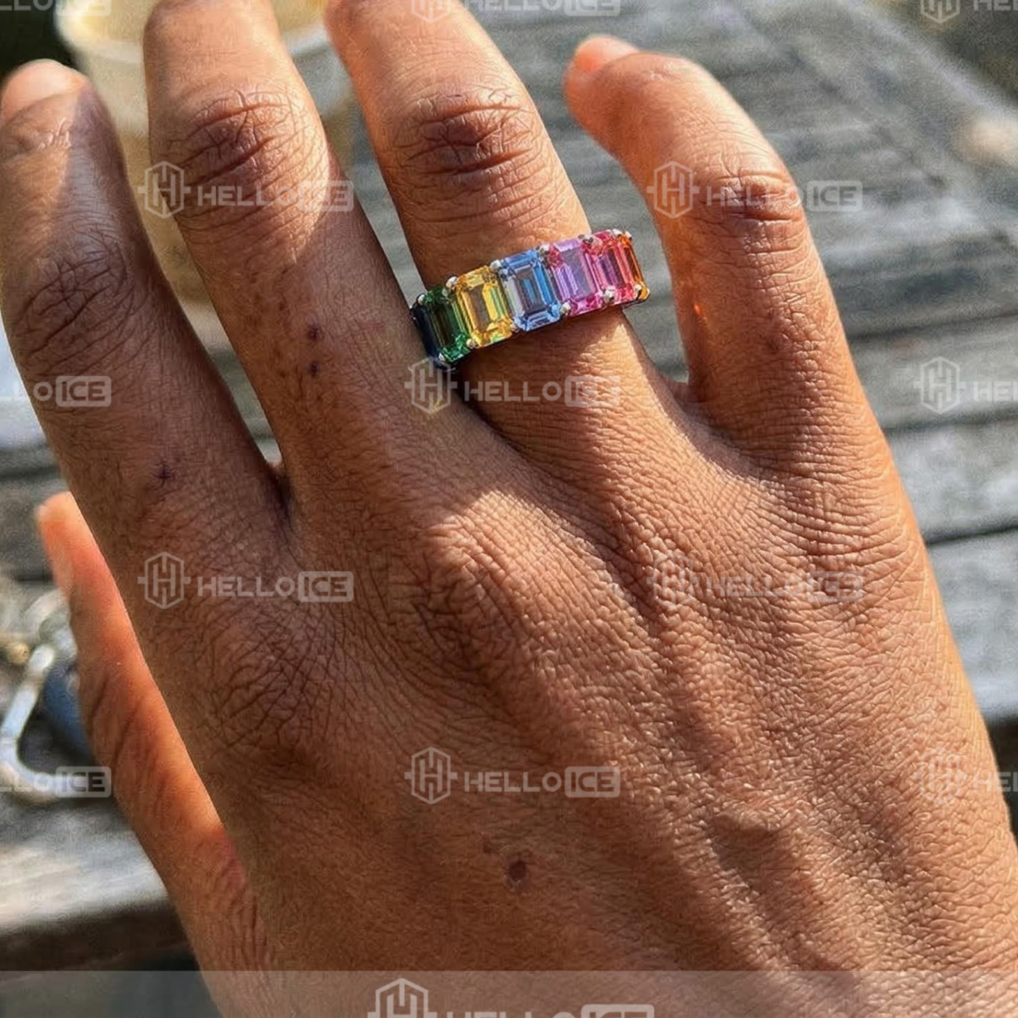Helloice Review Image