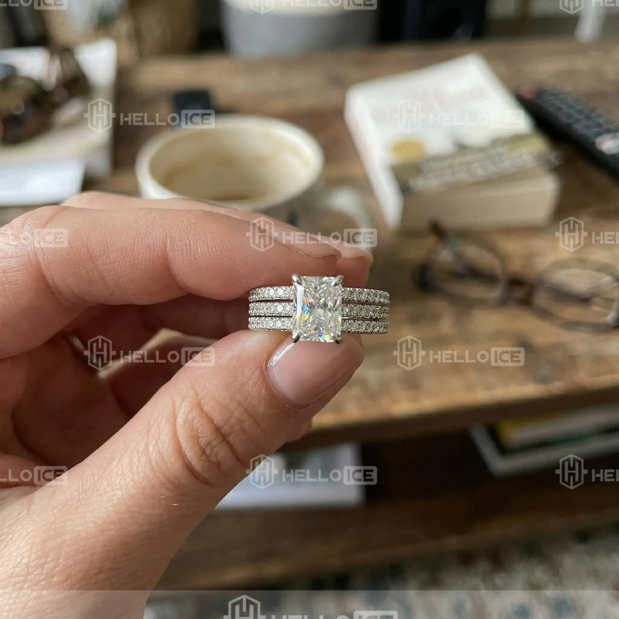 Helloice Review Image