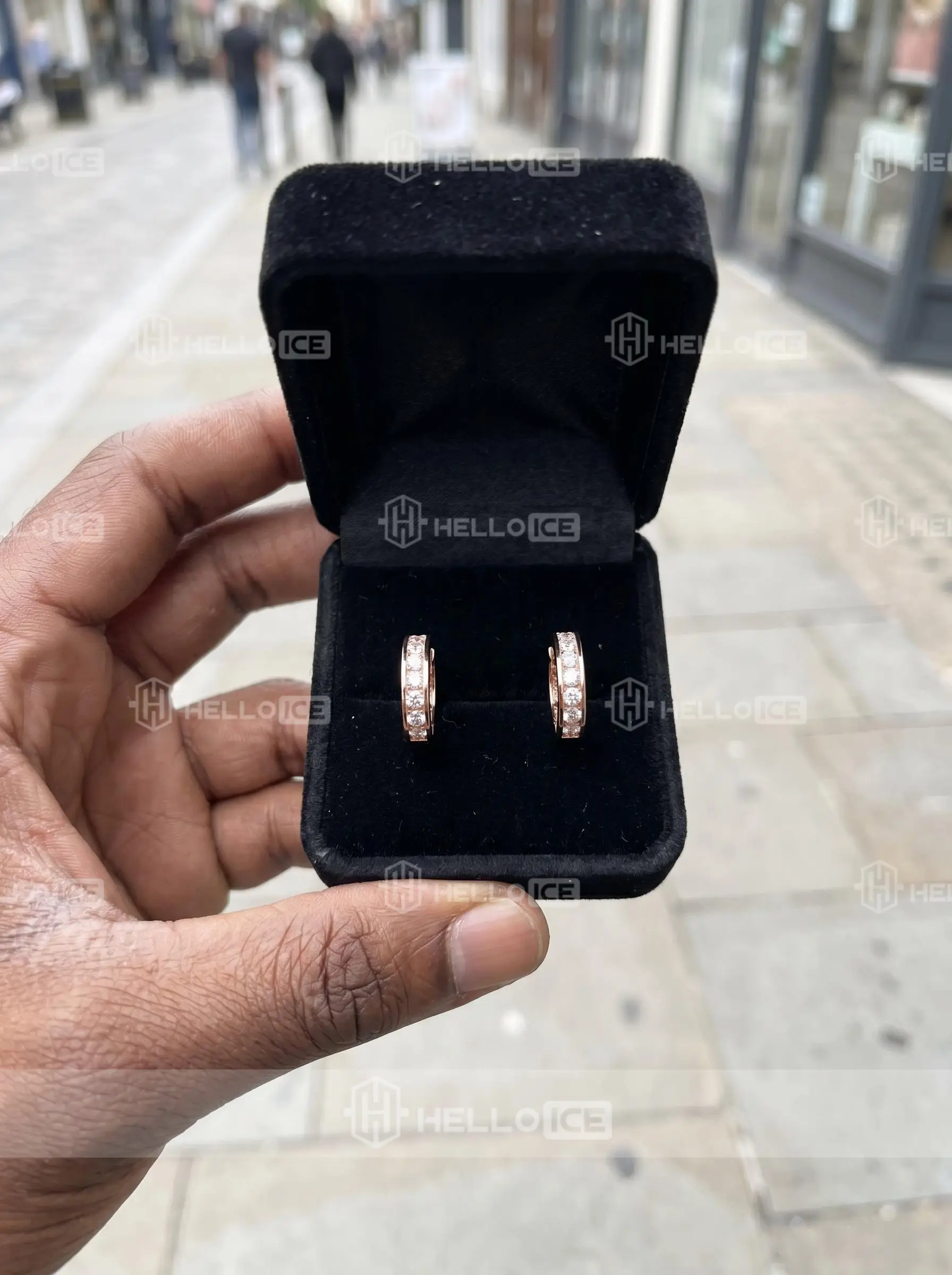 Helloice Review Image
