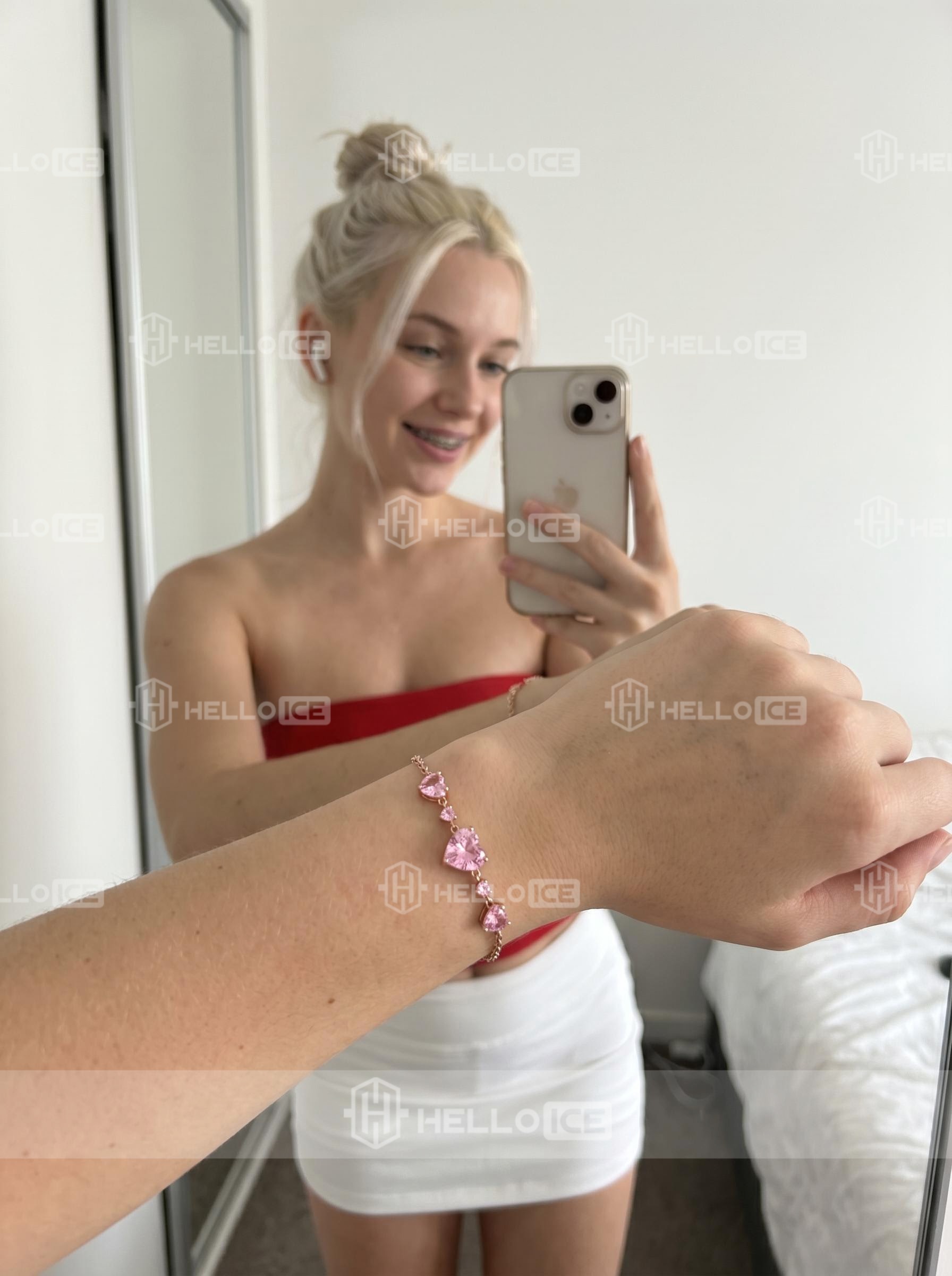 Helloice Review Image