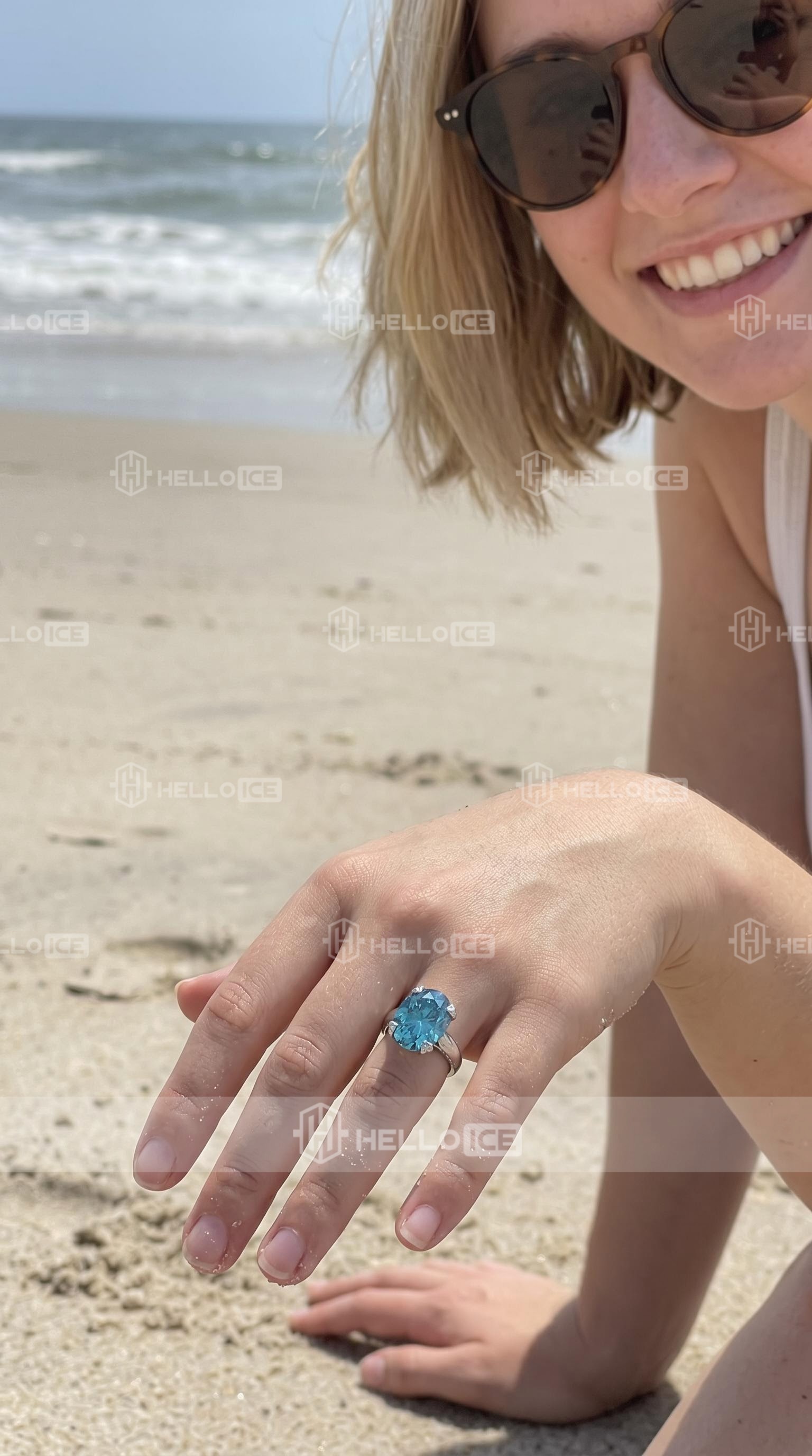 Helloice Review Image