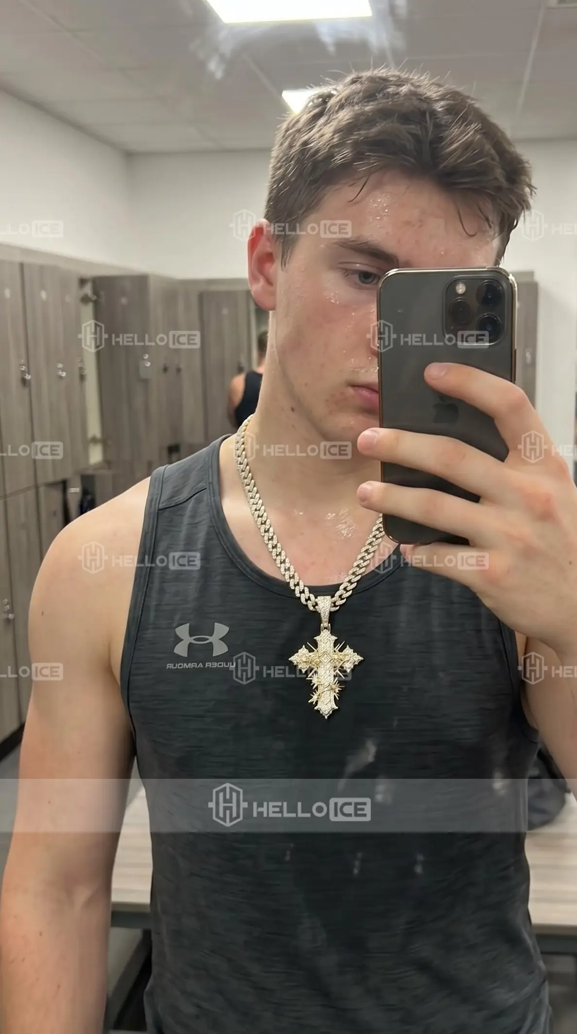 Helloice Review Image