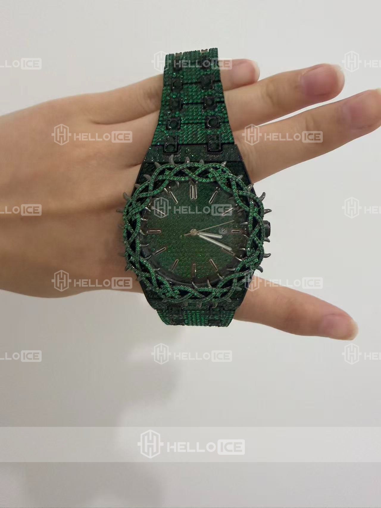 Helloice Review Image