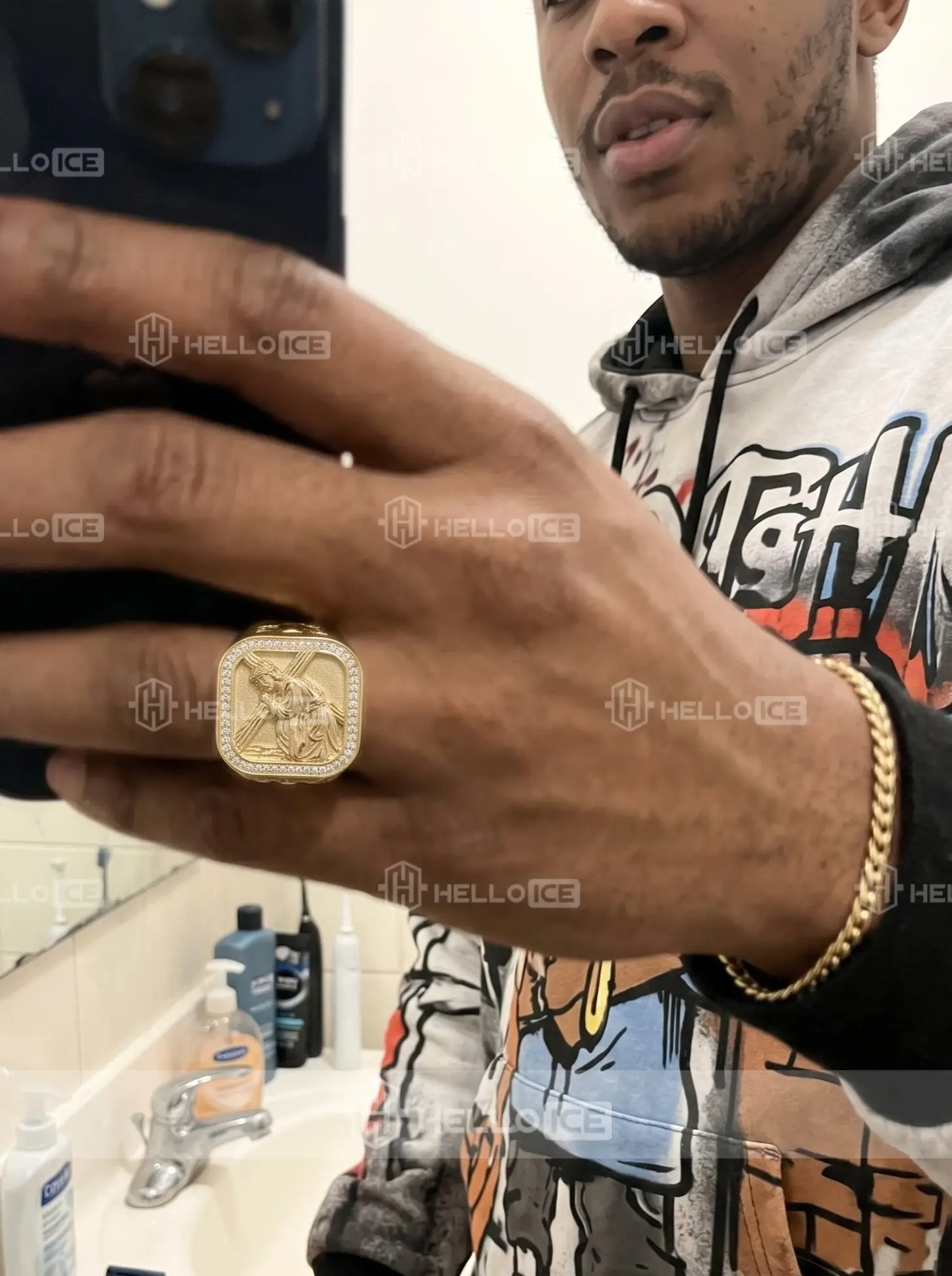 Helloice Review Image