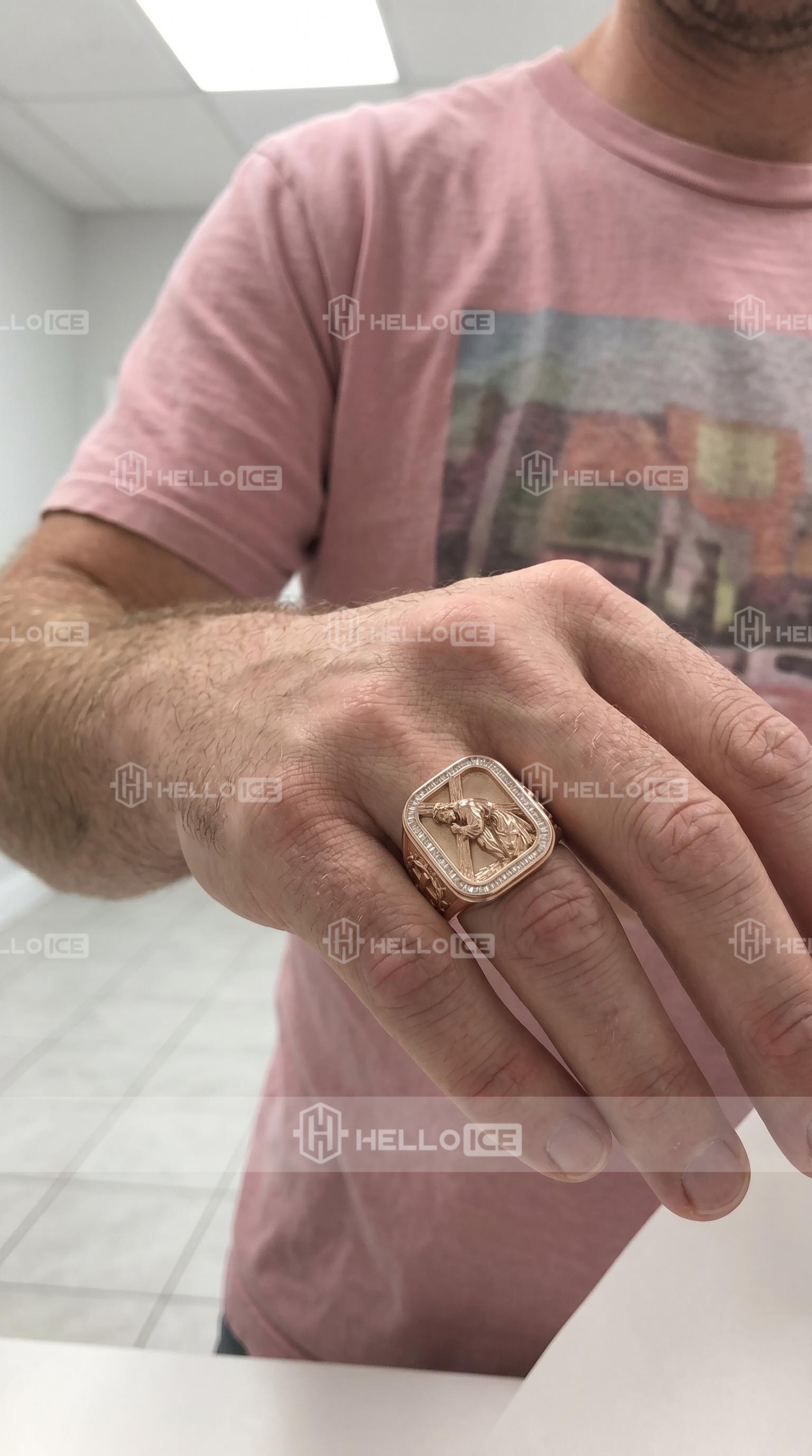 Helloice Review Image