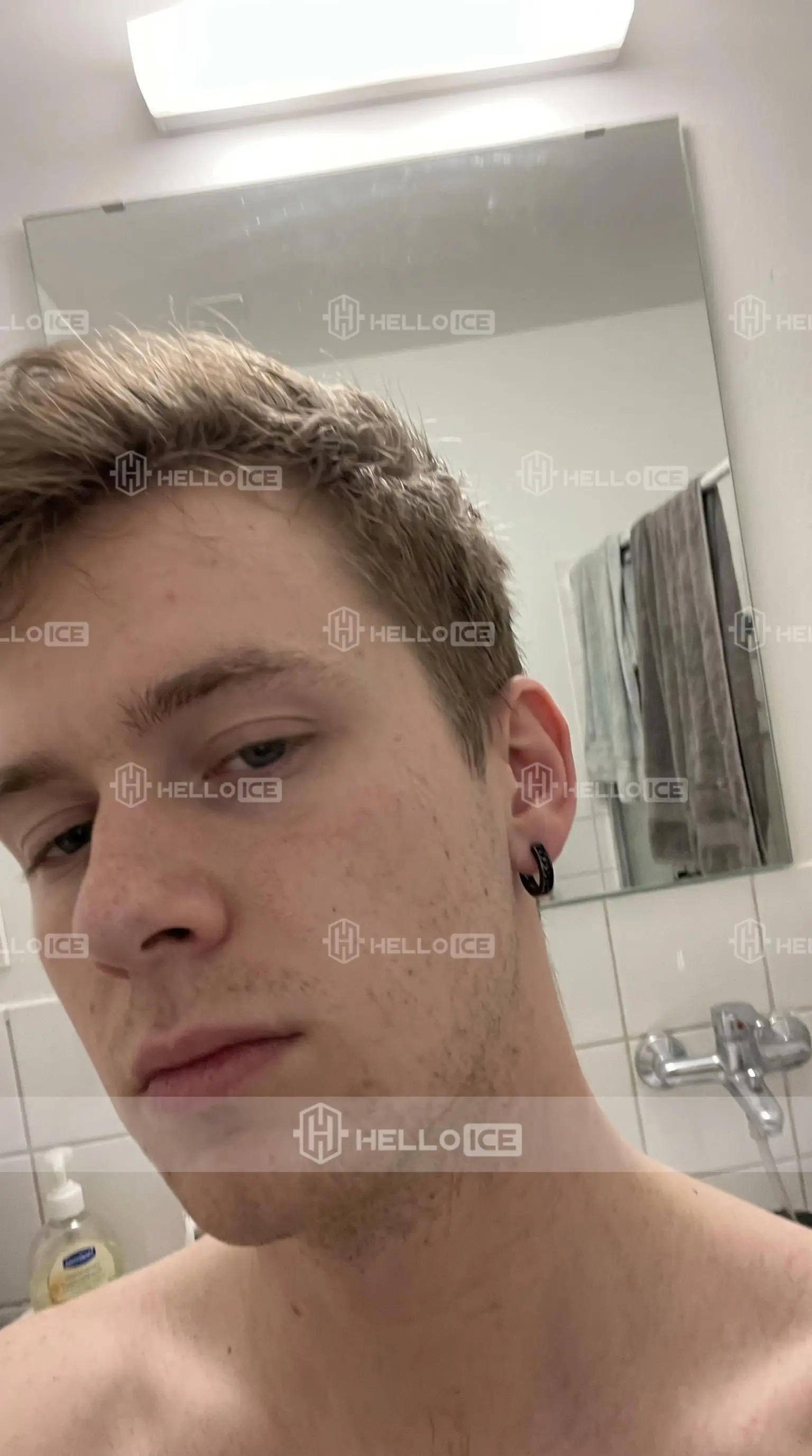 Helloice Review Image