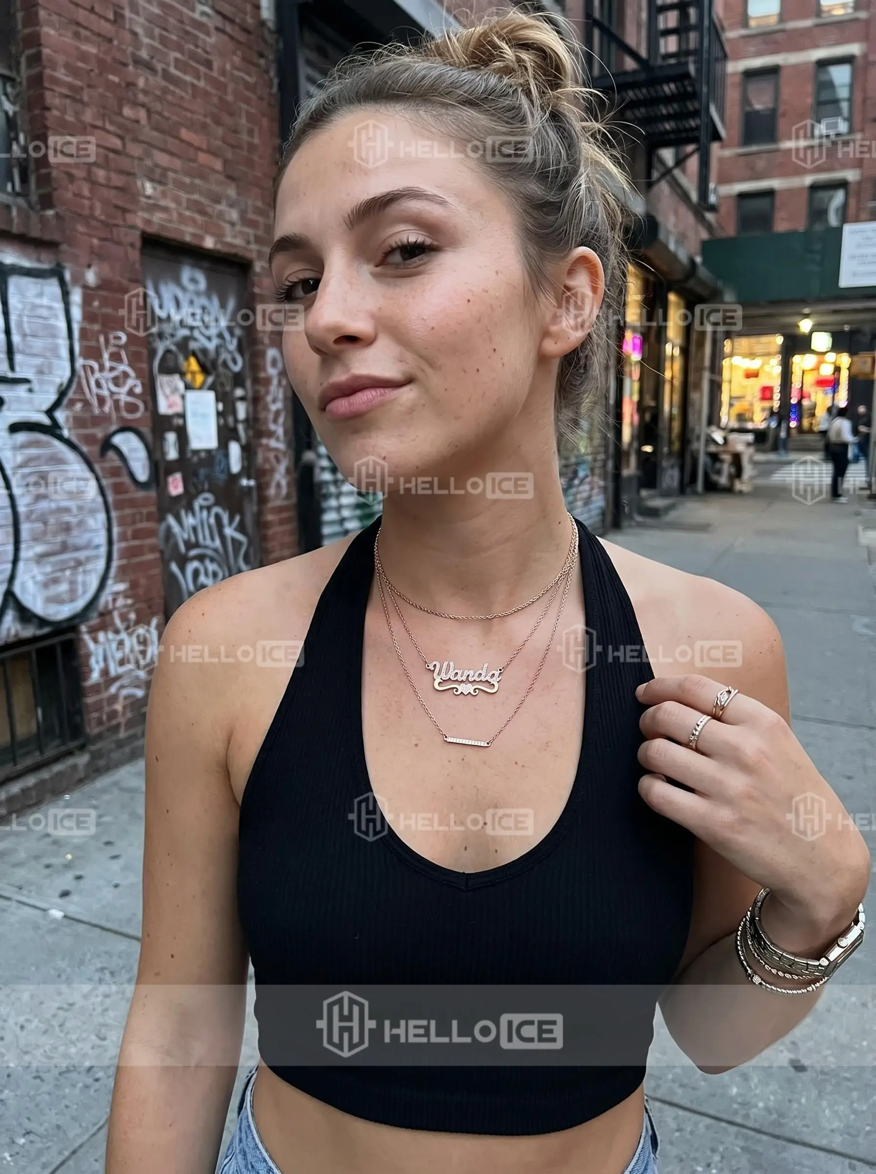Helloice Review Image