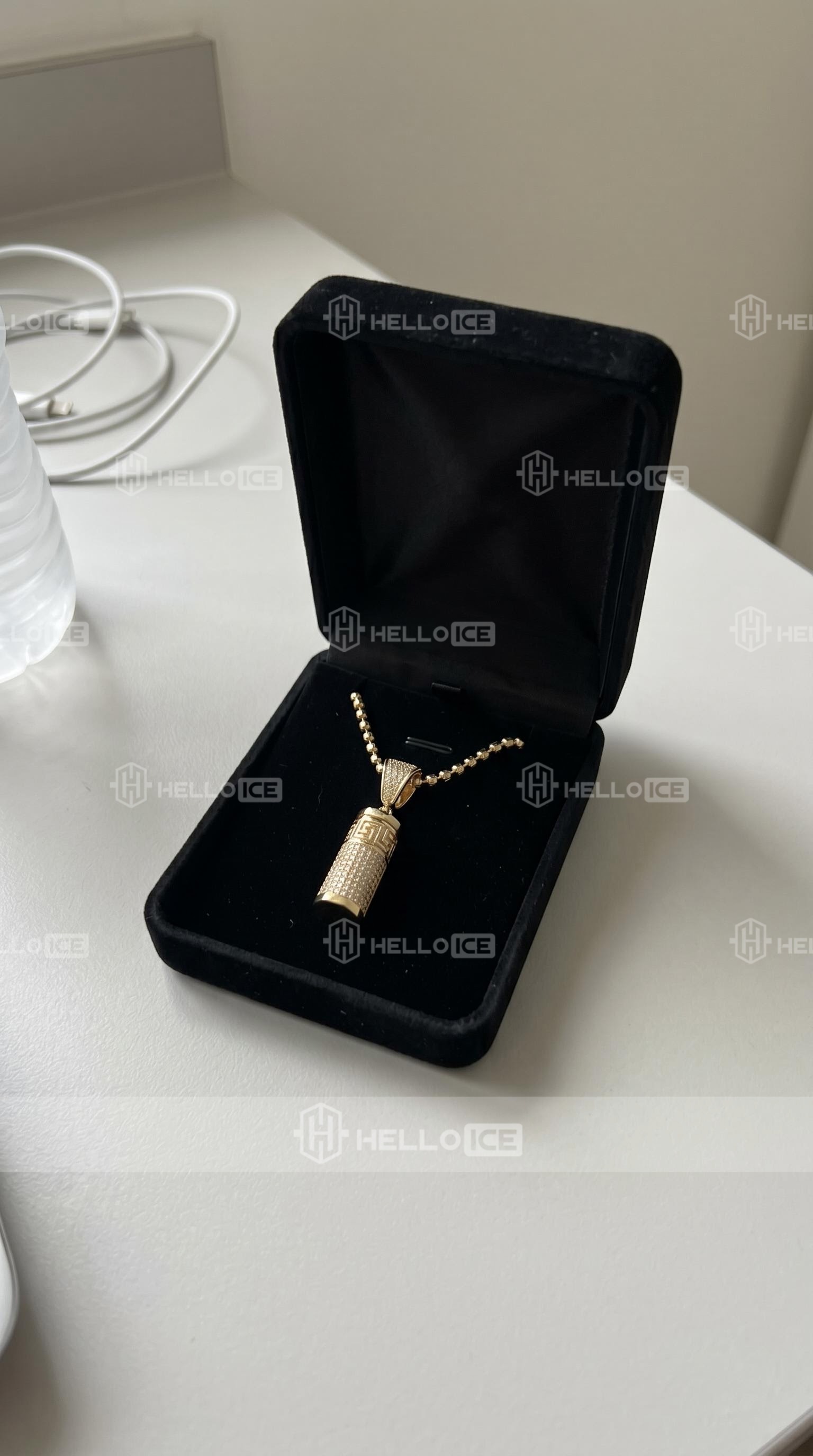 Helloice Review Image
