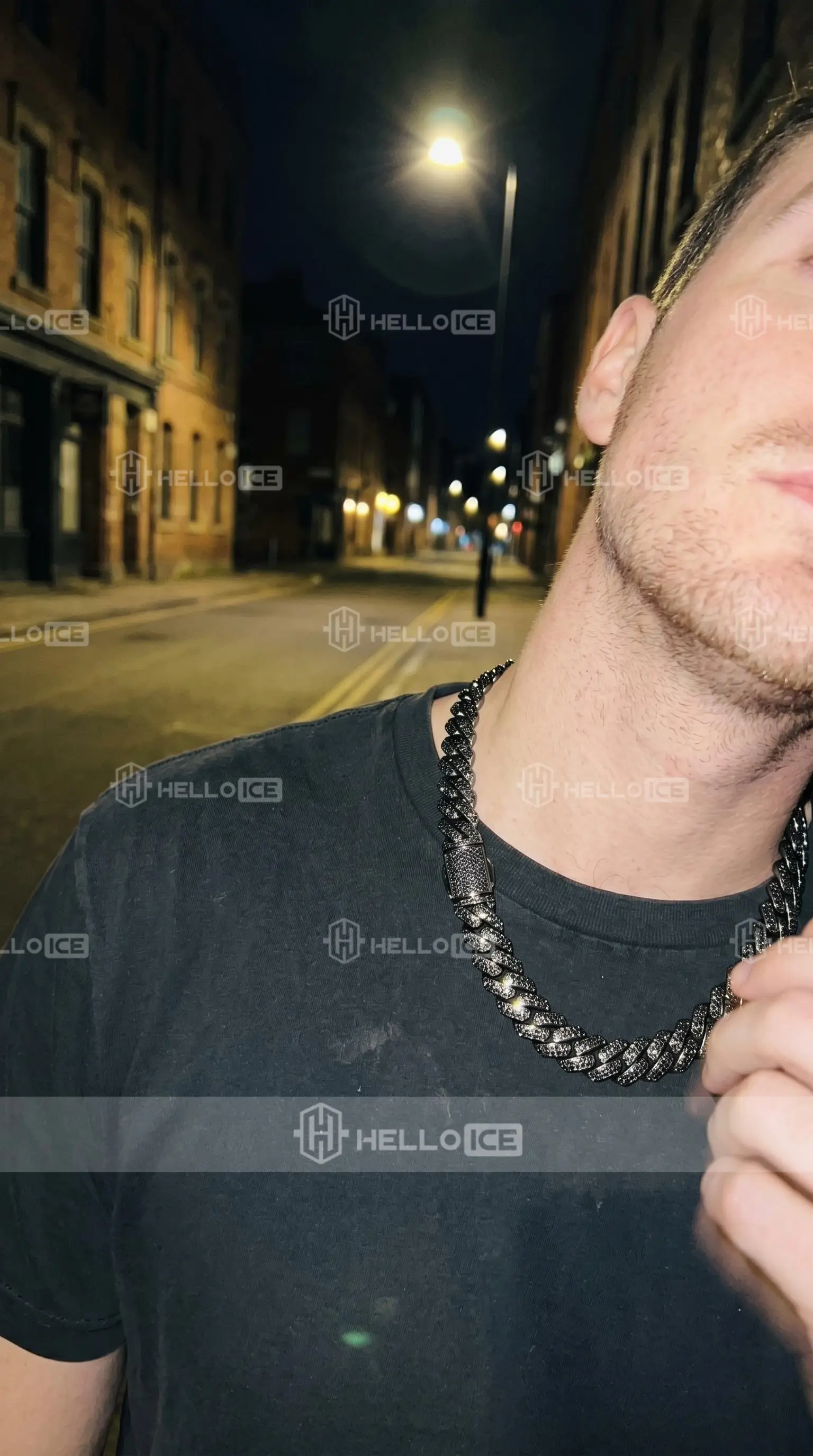 Helloice Review Image