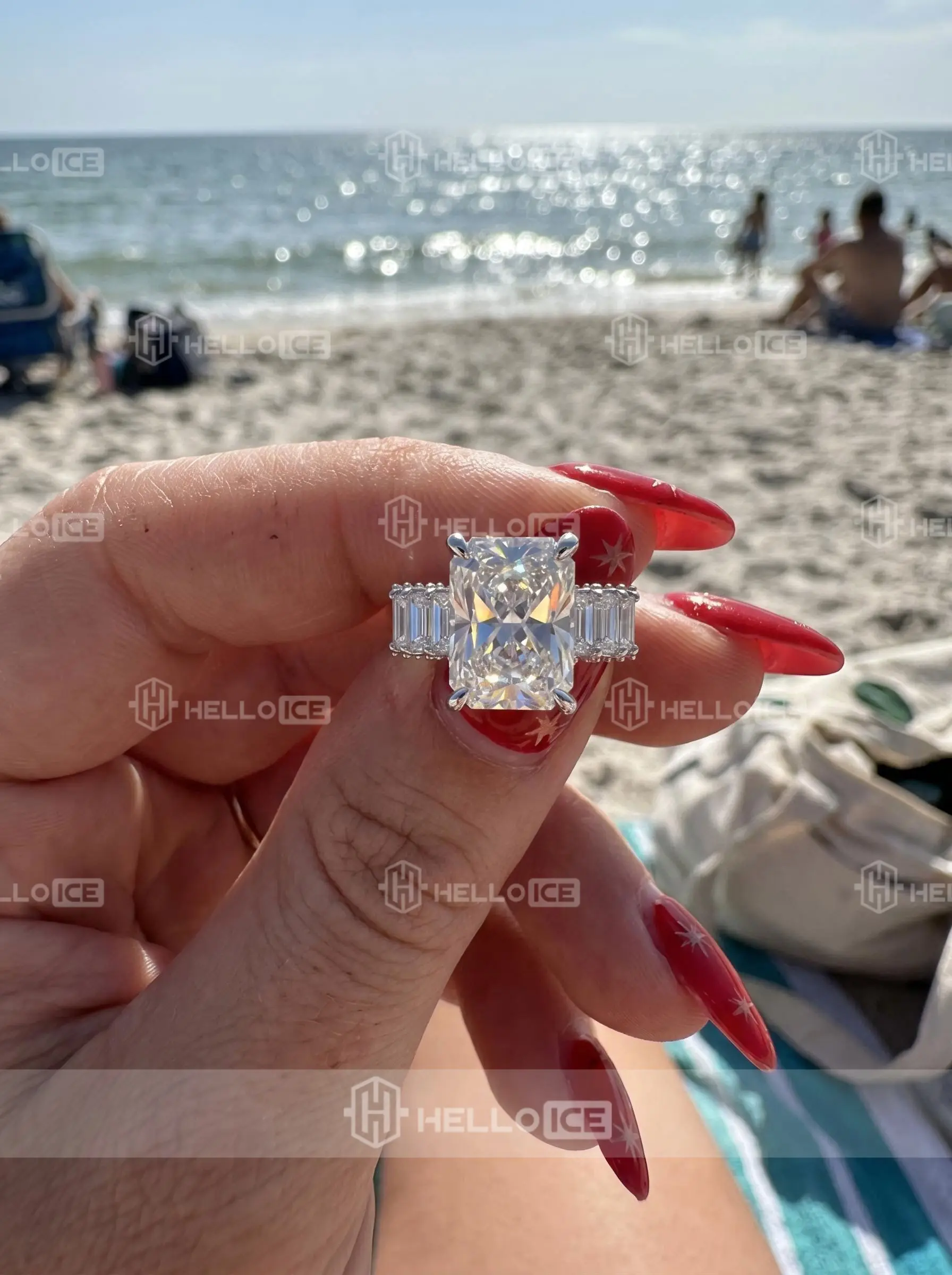 Helloice Review Image
