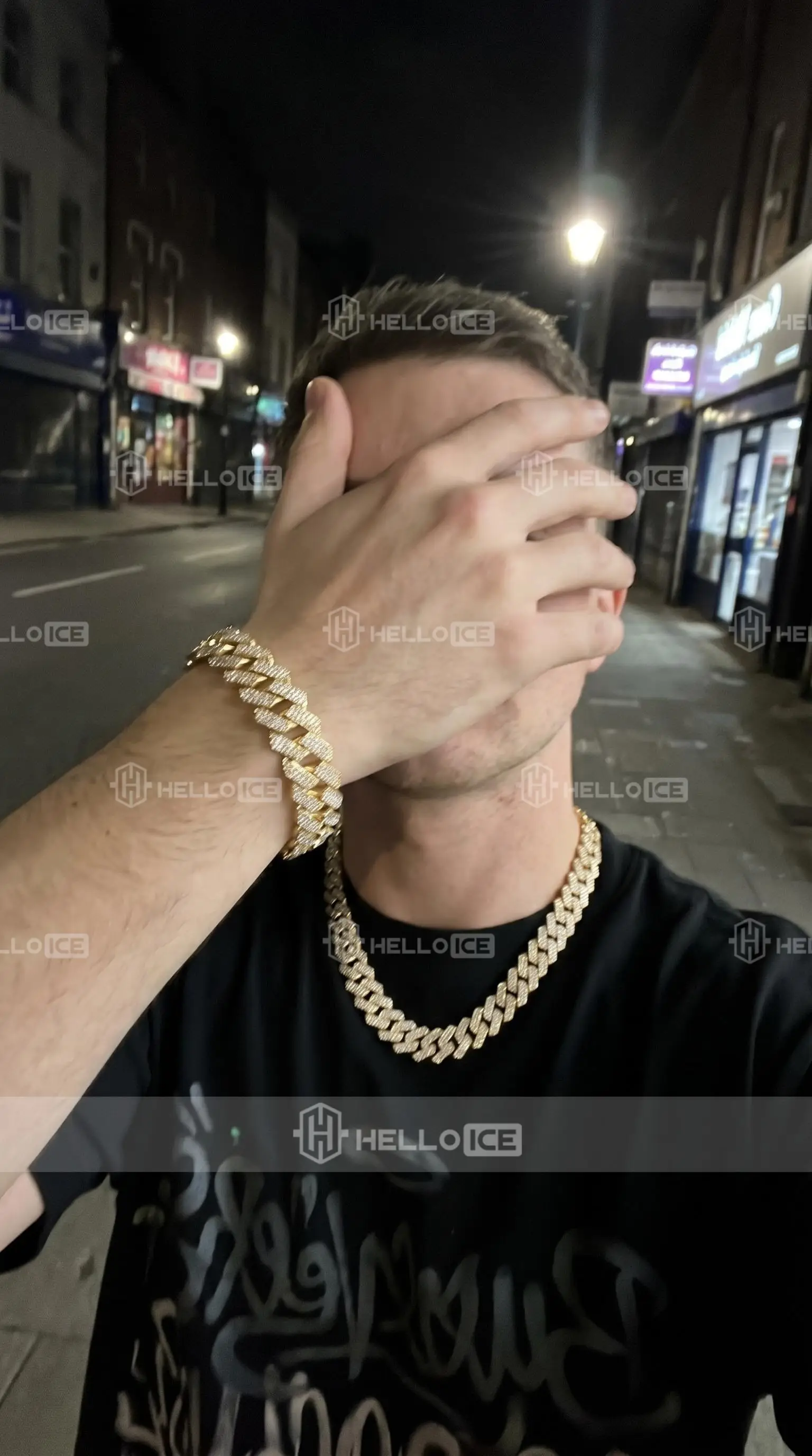 Helloice Review Image
