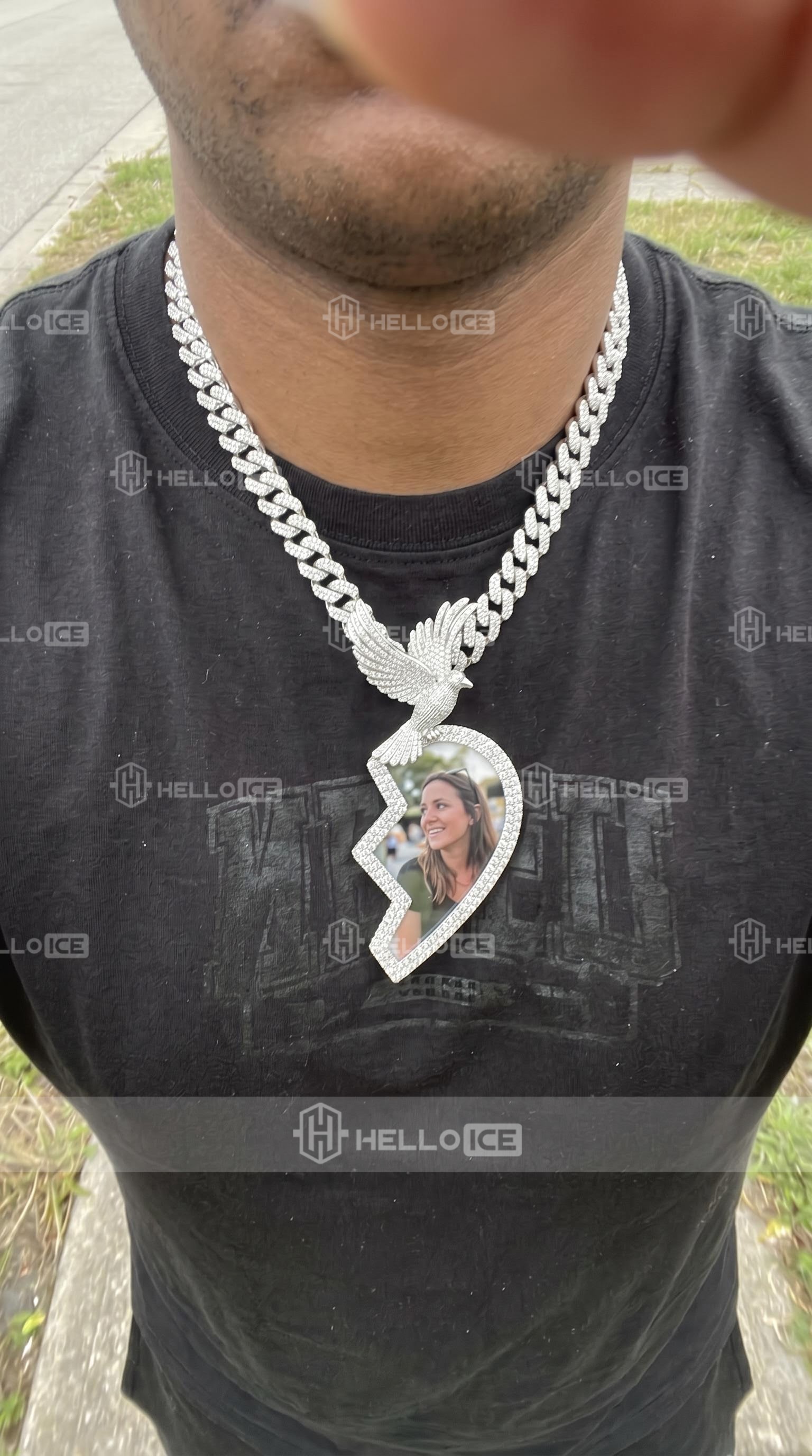 Helloice Review Image