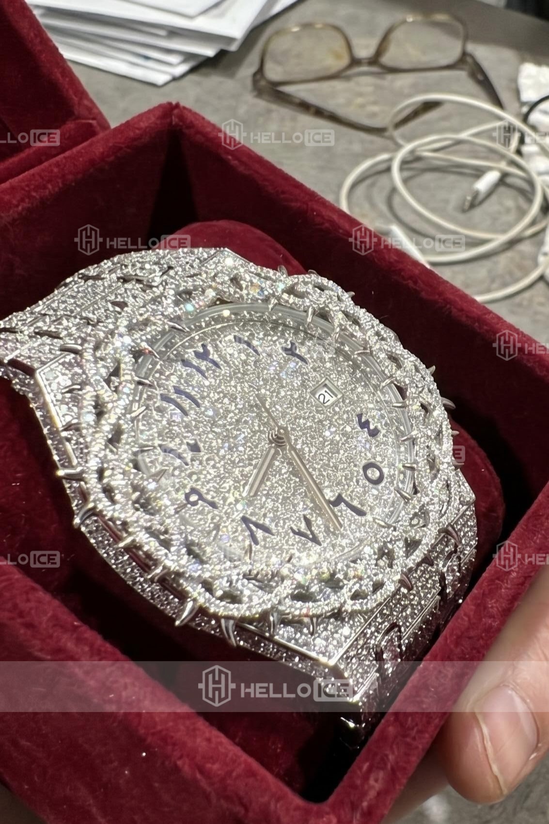 Helloice Review Image
