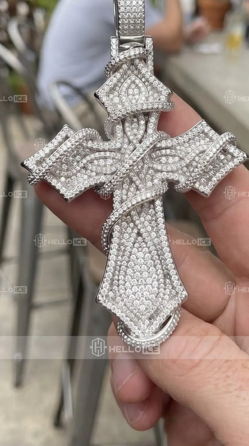 Helloice Review Image
