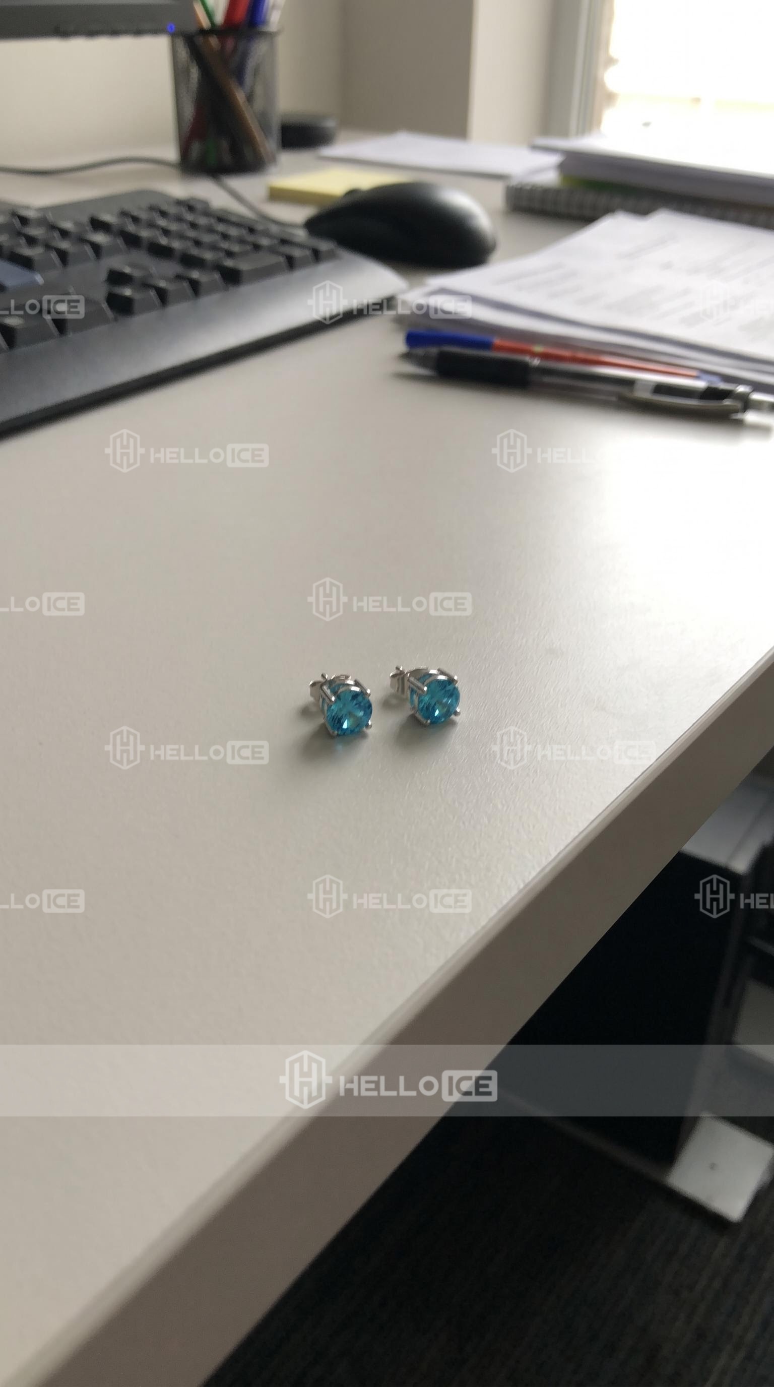 Helloice Review Image