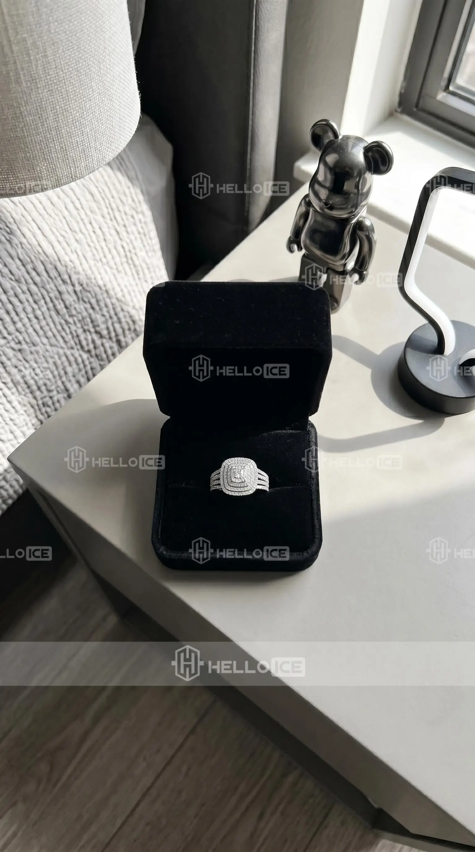 Helloice Review Image