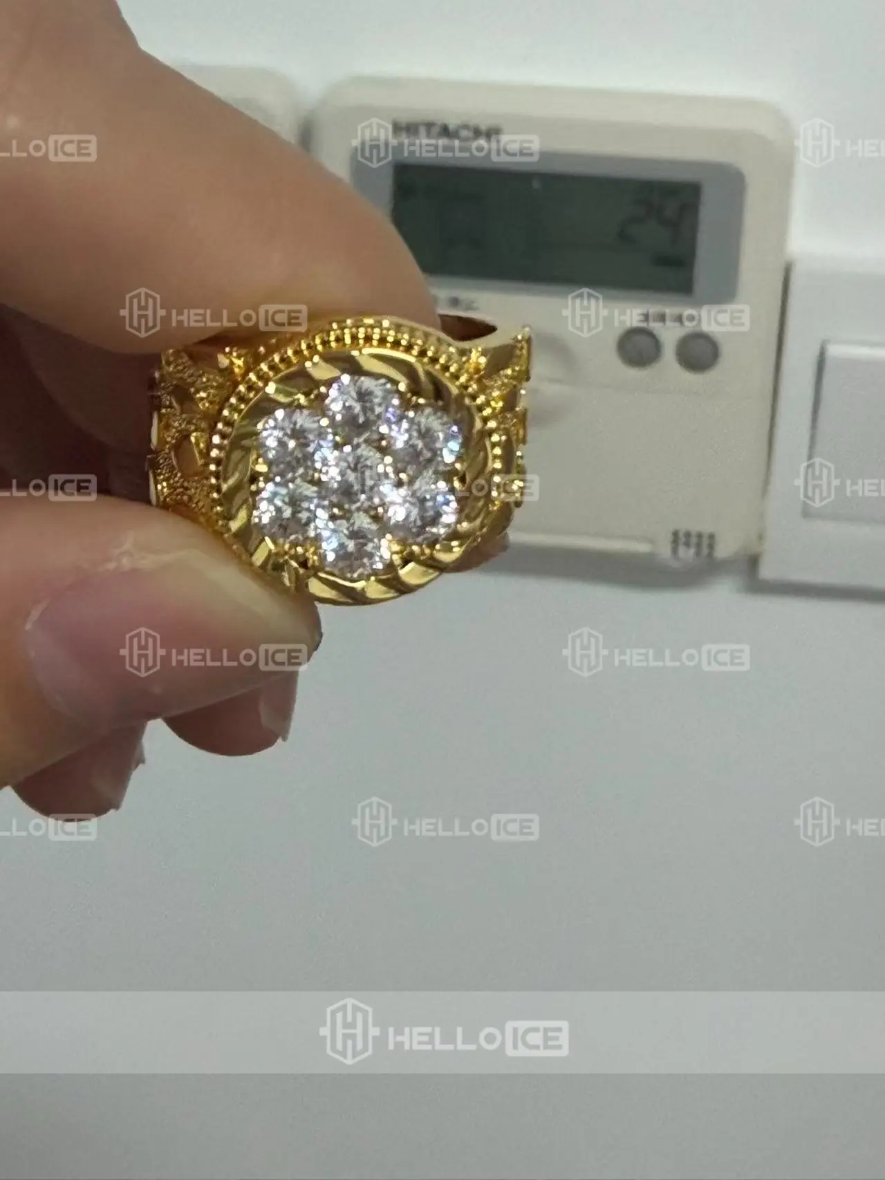 Helloice Review Image