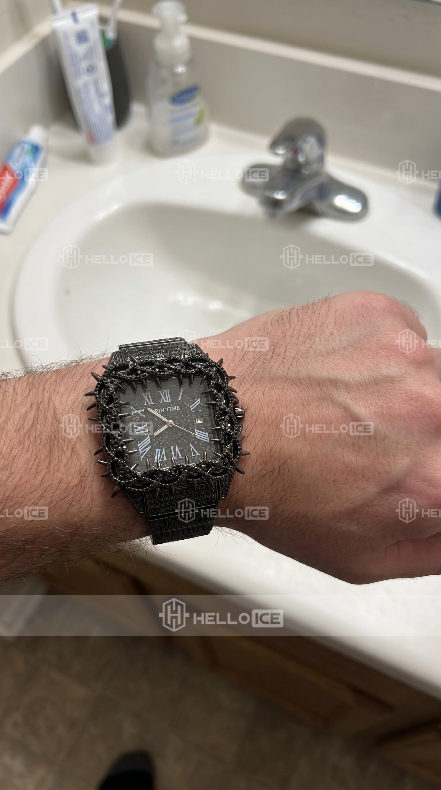 Helloice Review Image