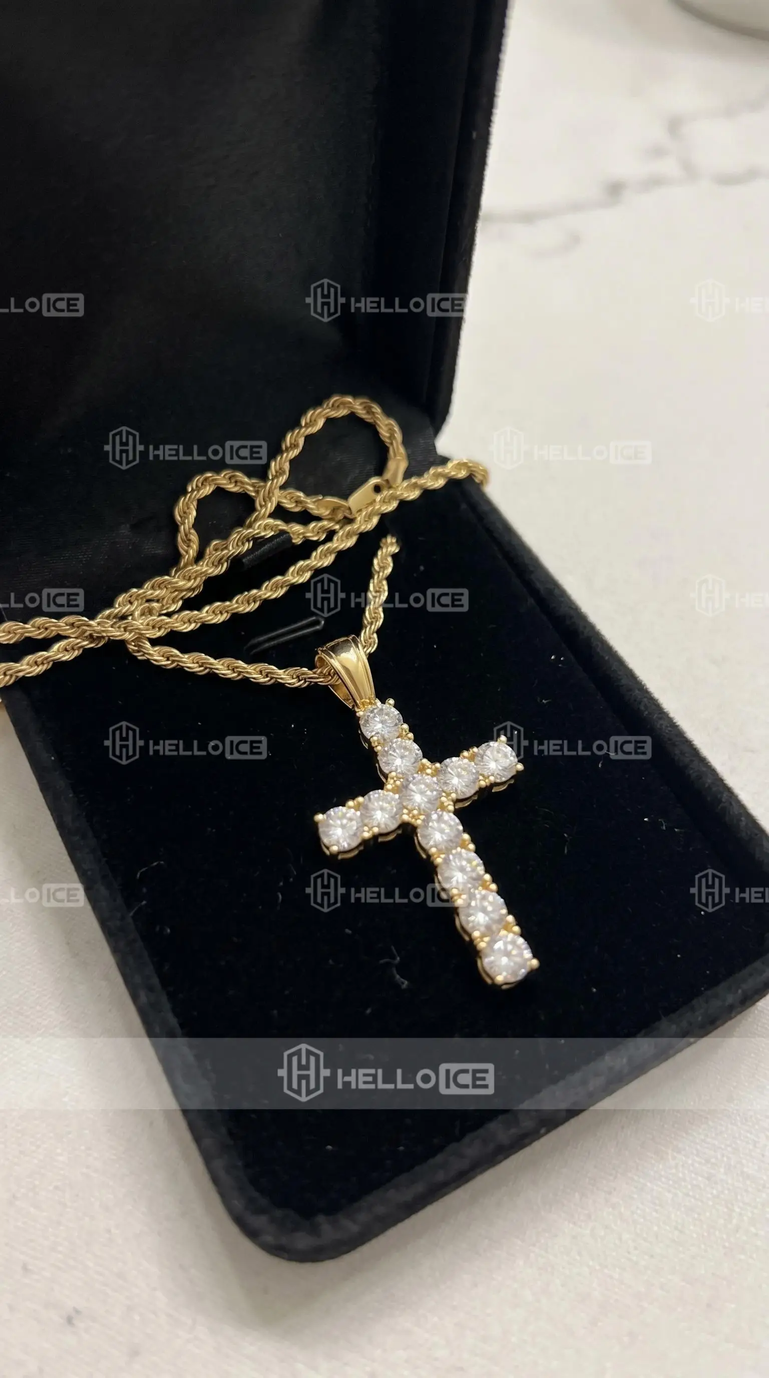 Helloice Review Image