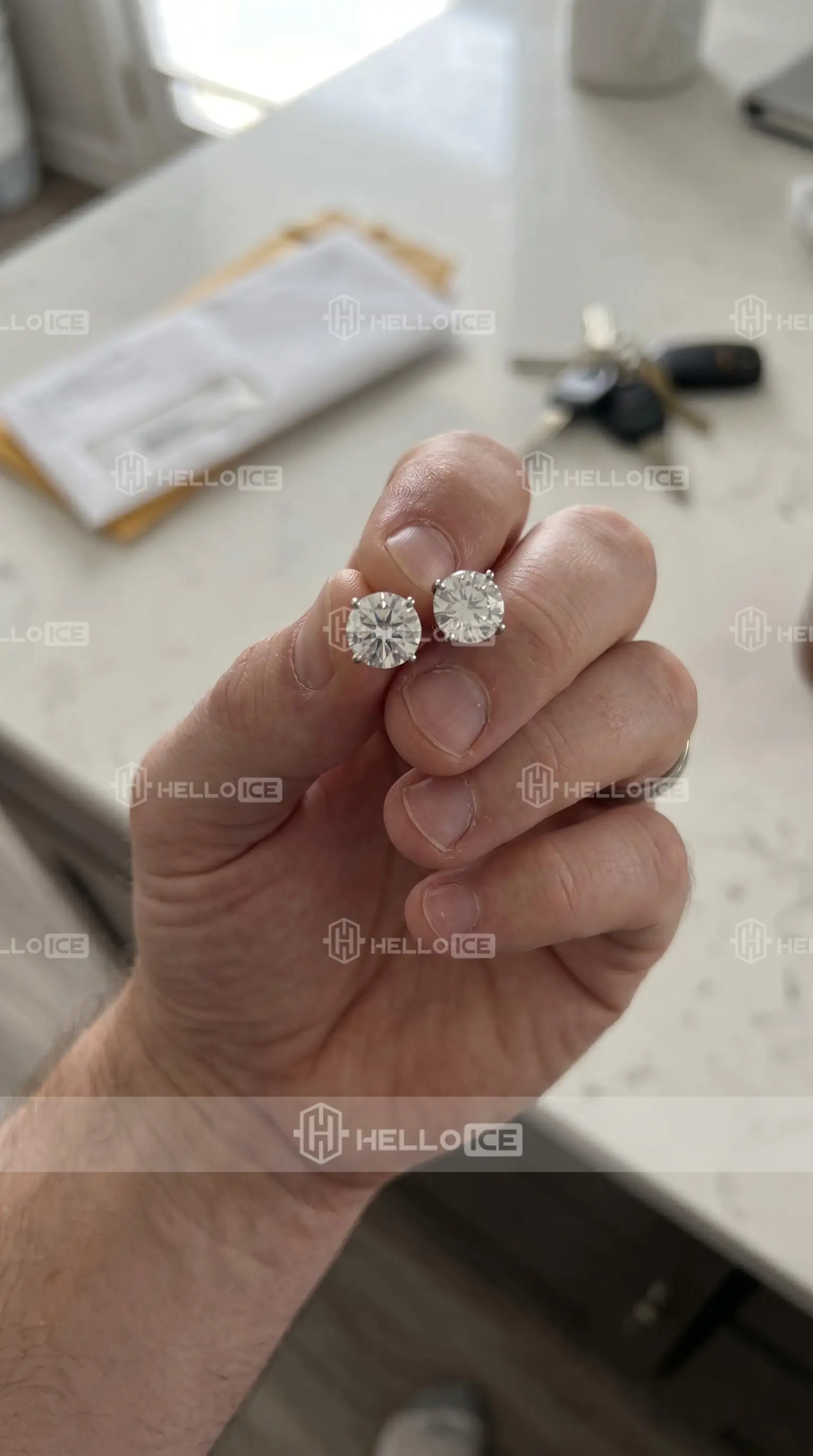 Helloice Review Image