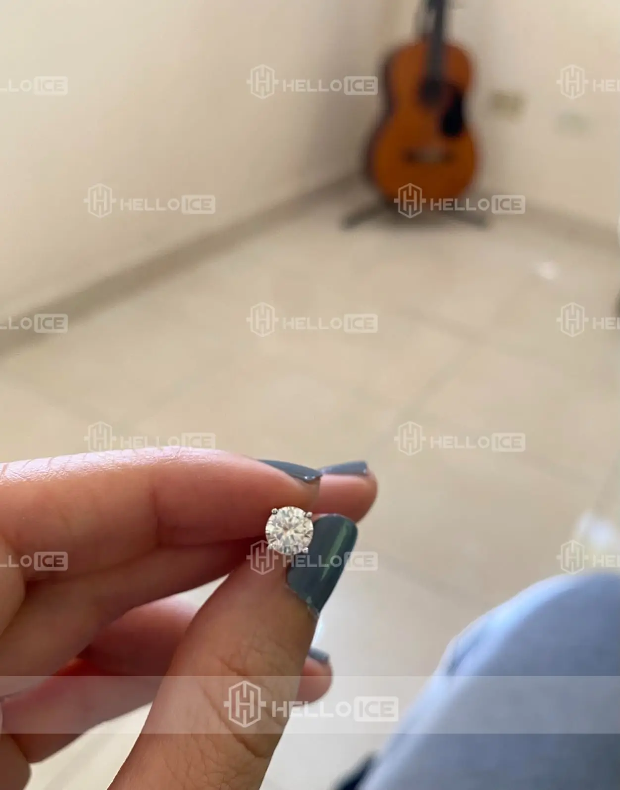 Helloice Review Image