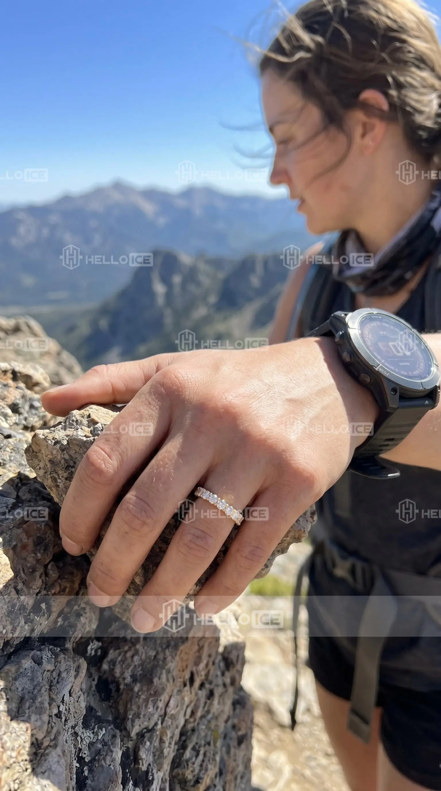 Helloice Review Image