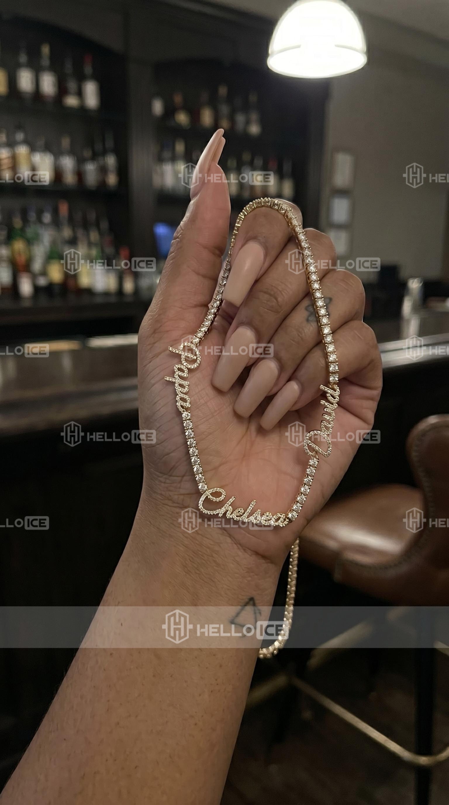 Helloice Review Image