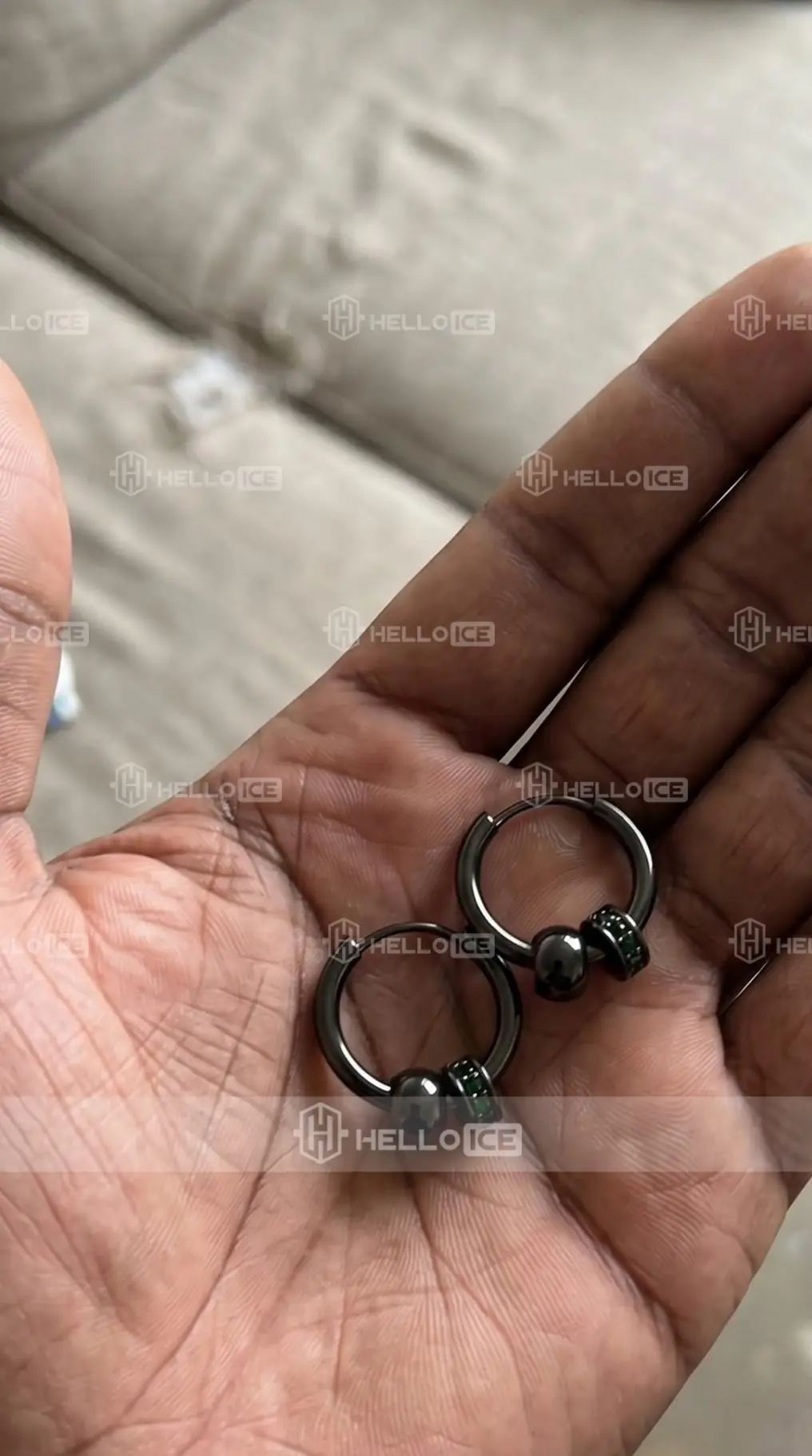 Helloice Review Image