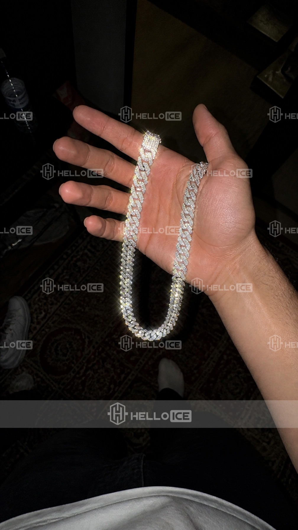 Helloice Review Image