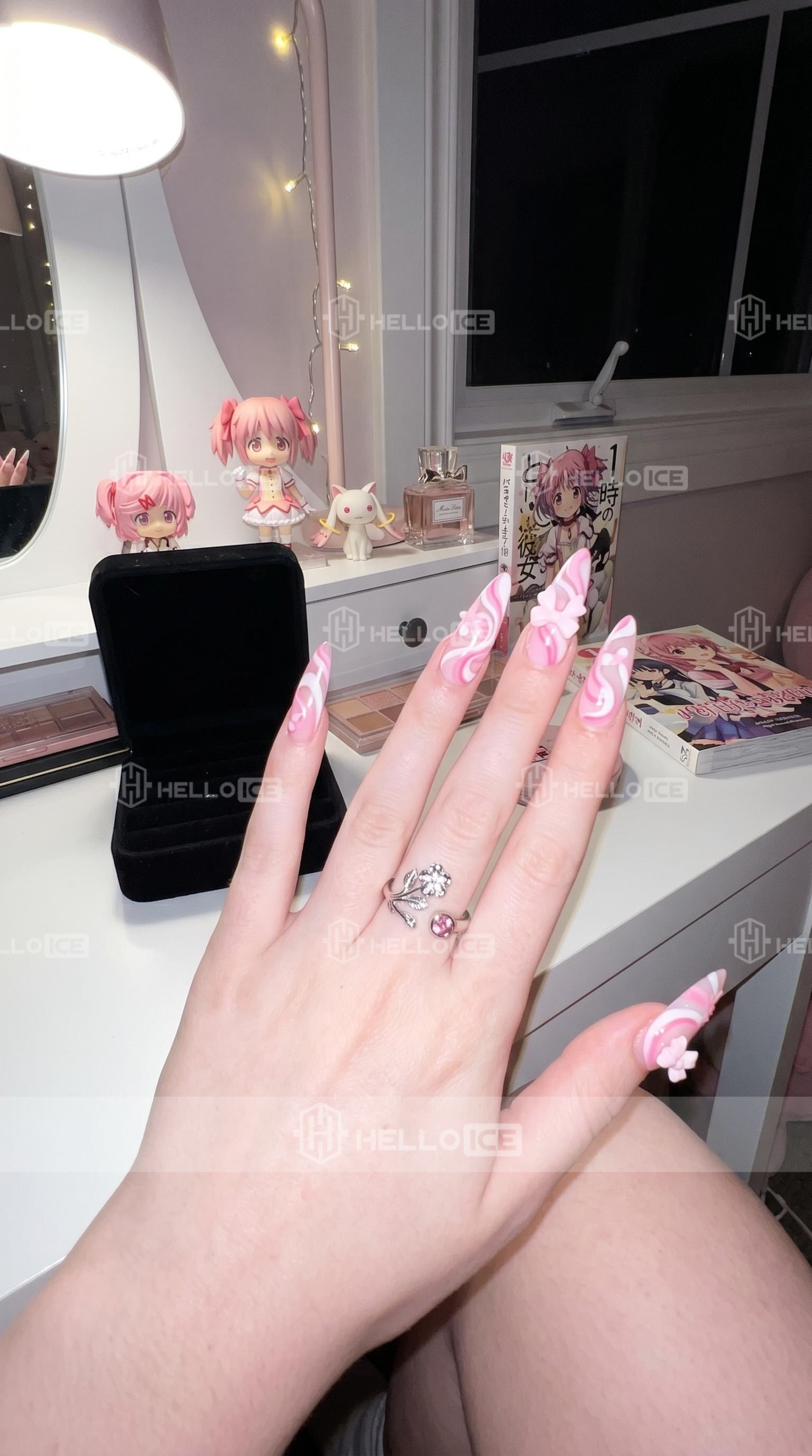 Helloice Review Image