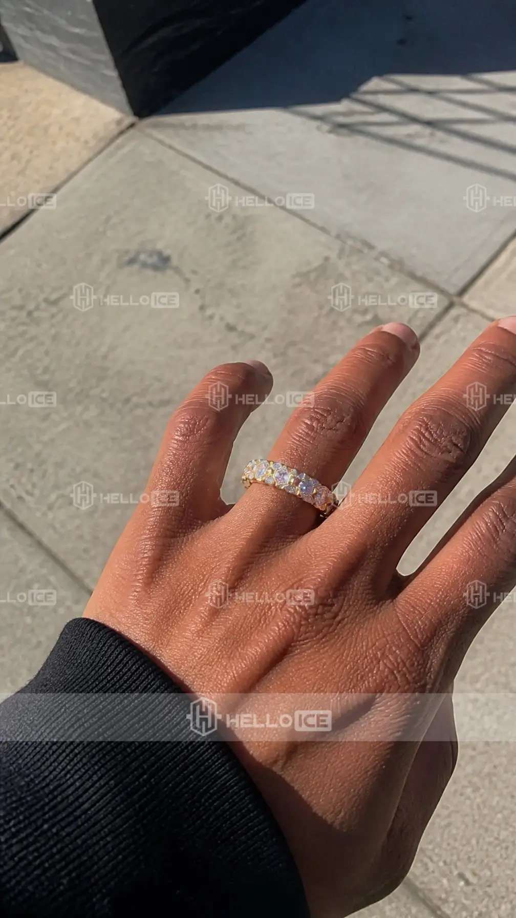 Helloice Review Image