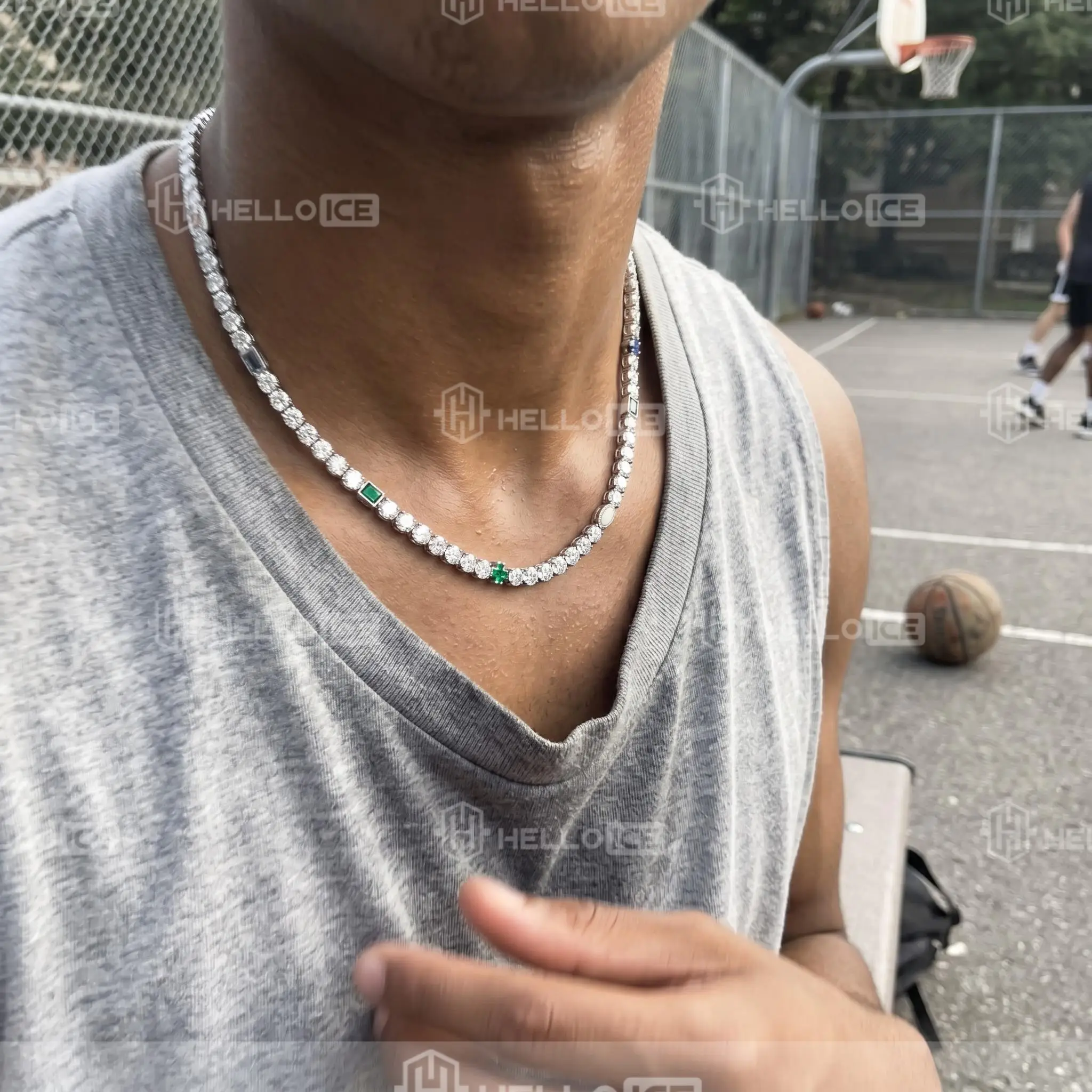 Helloice Review Image