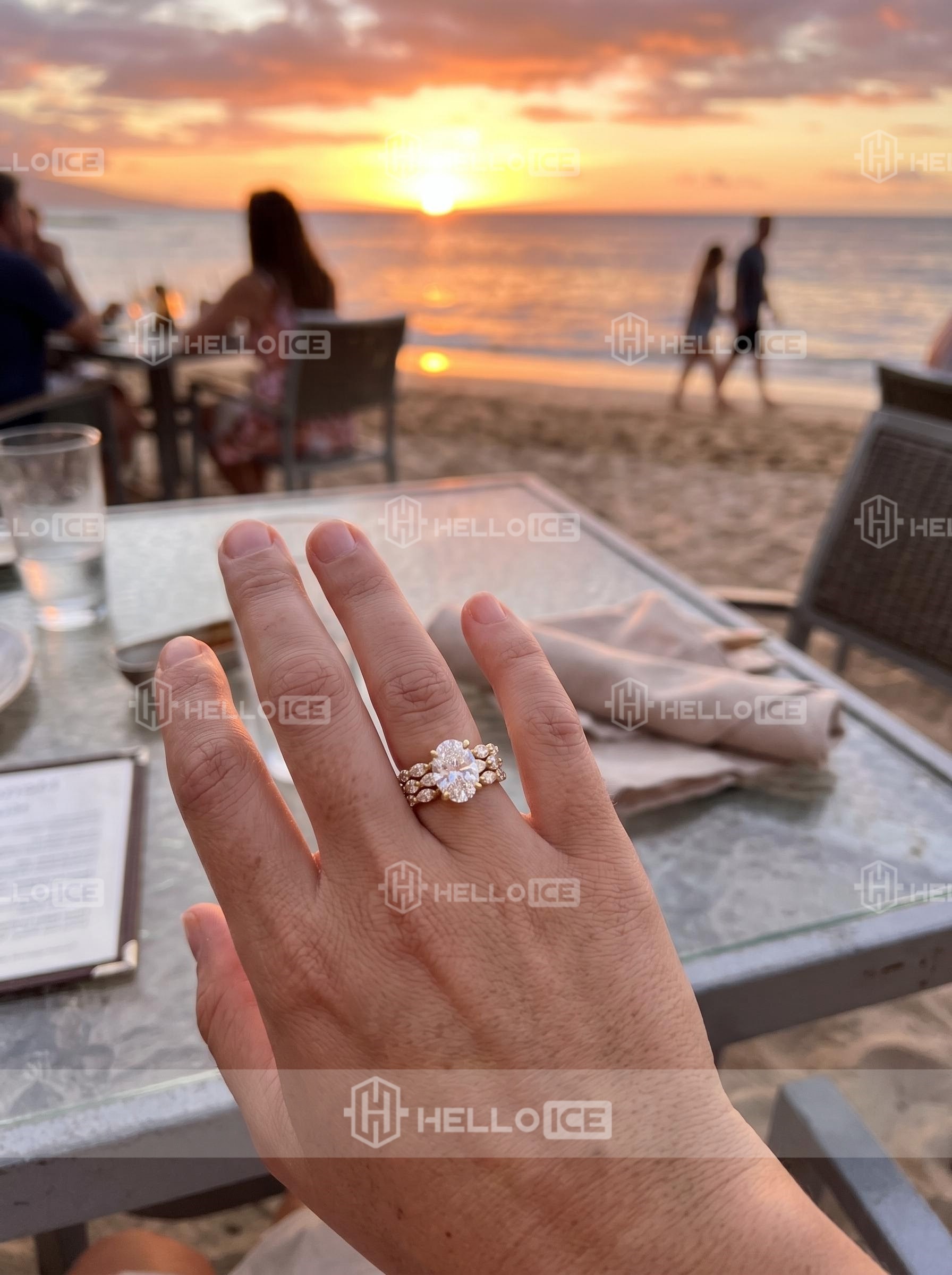 Helloice Review Image