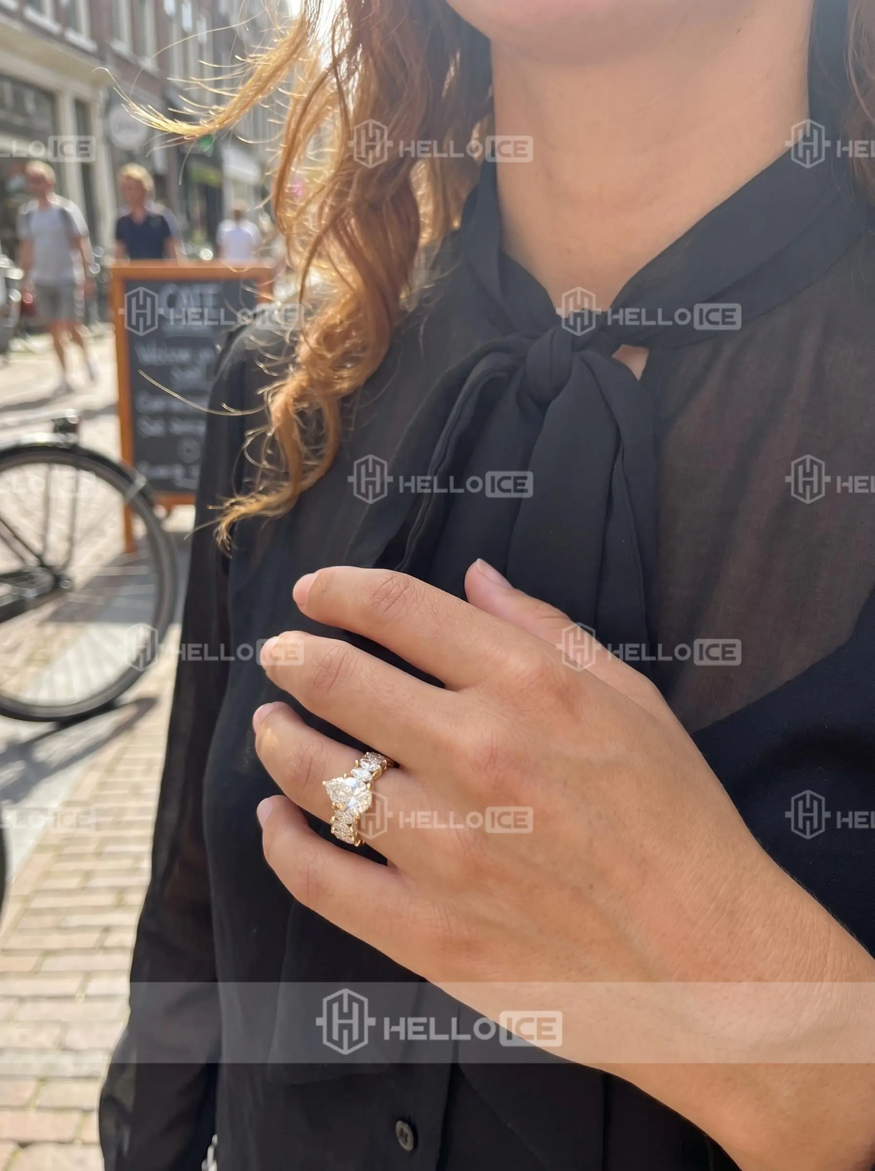 Helloice Review Image