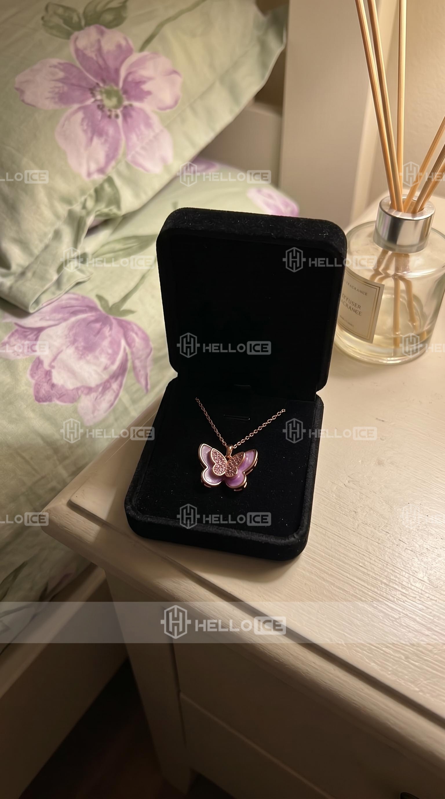 Helloice Review Image